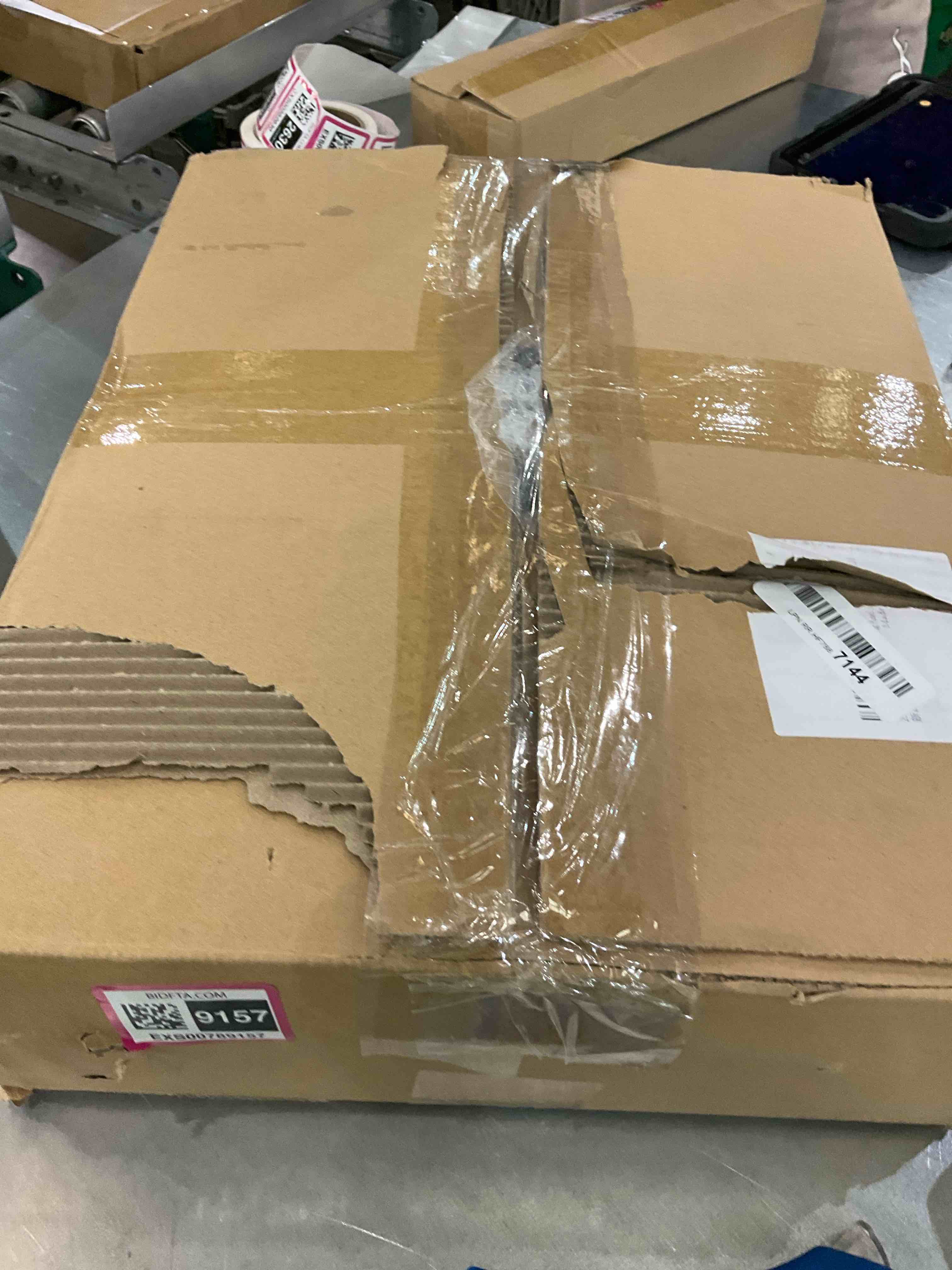 https://s3.amazonaws.com/lotting-images-prod/bidfta/EXS00789157_1701873811806.jpeg