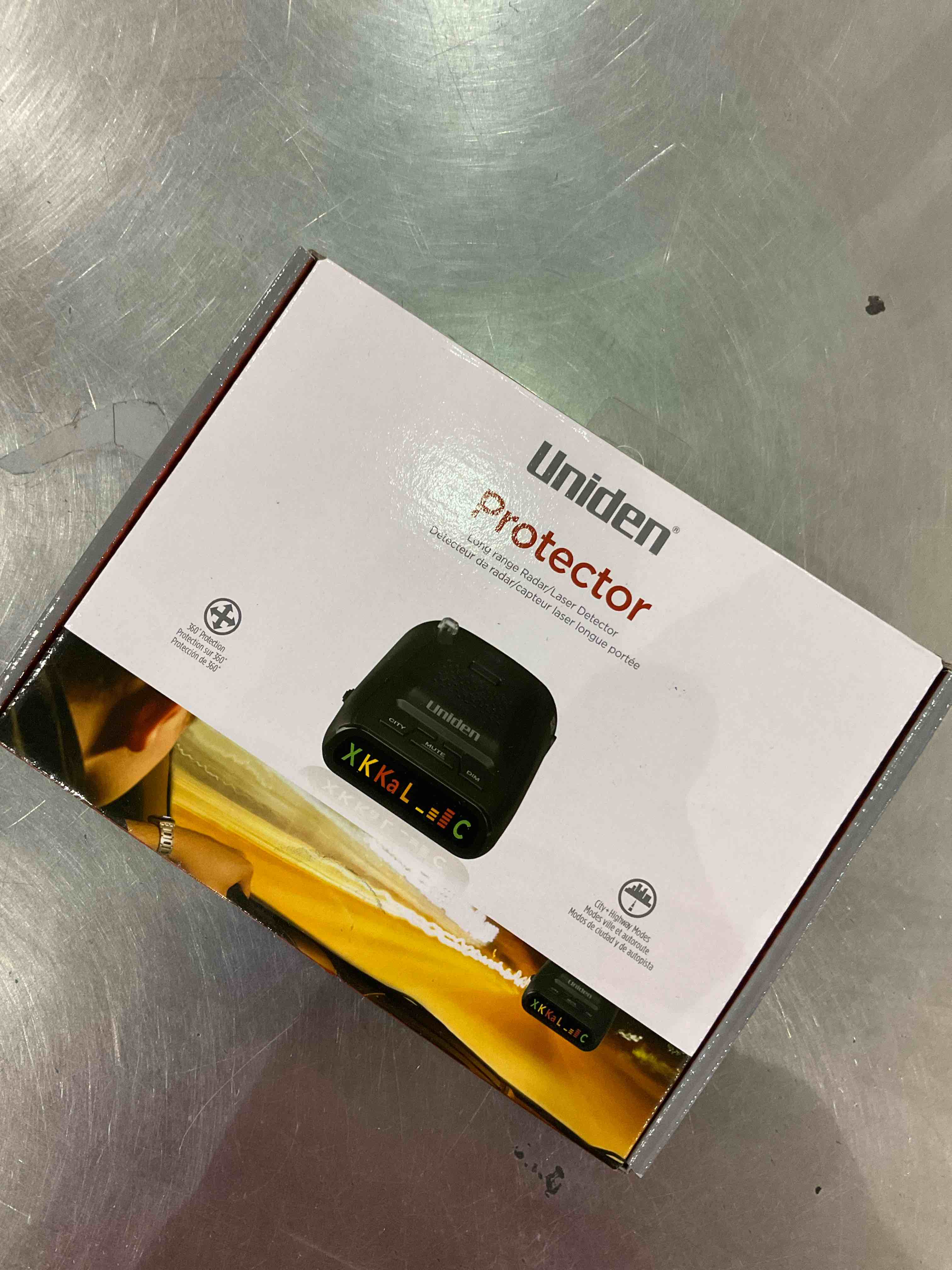 https://s3.amazonaws.com/lotting-images-prod/bidfta/EXS00789585_1701346475578.jpeg