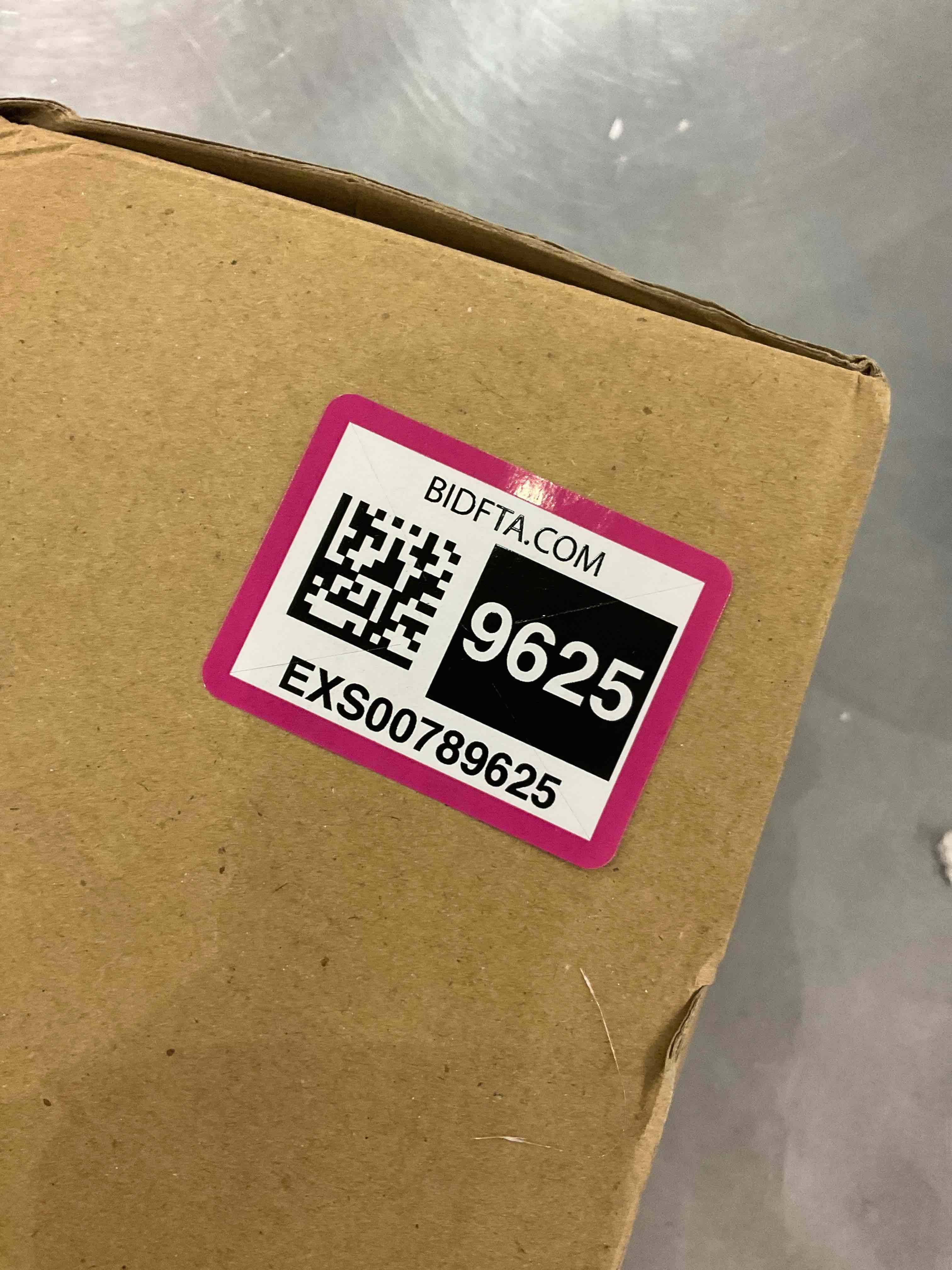 https://s3.amazonaws.com/lotting-images-prod/bidfta/EXS00789625_1701350704100.jpeg