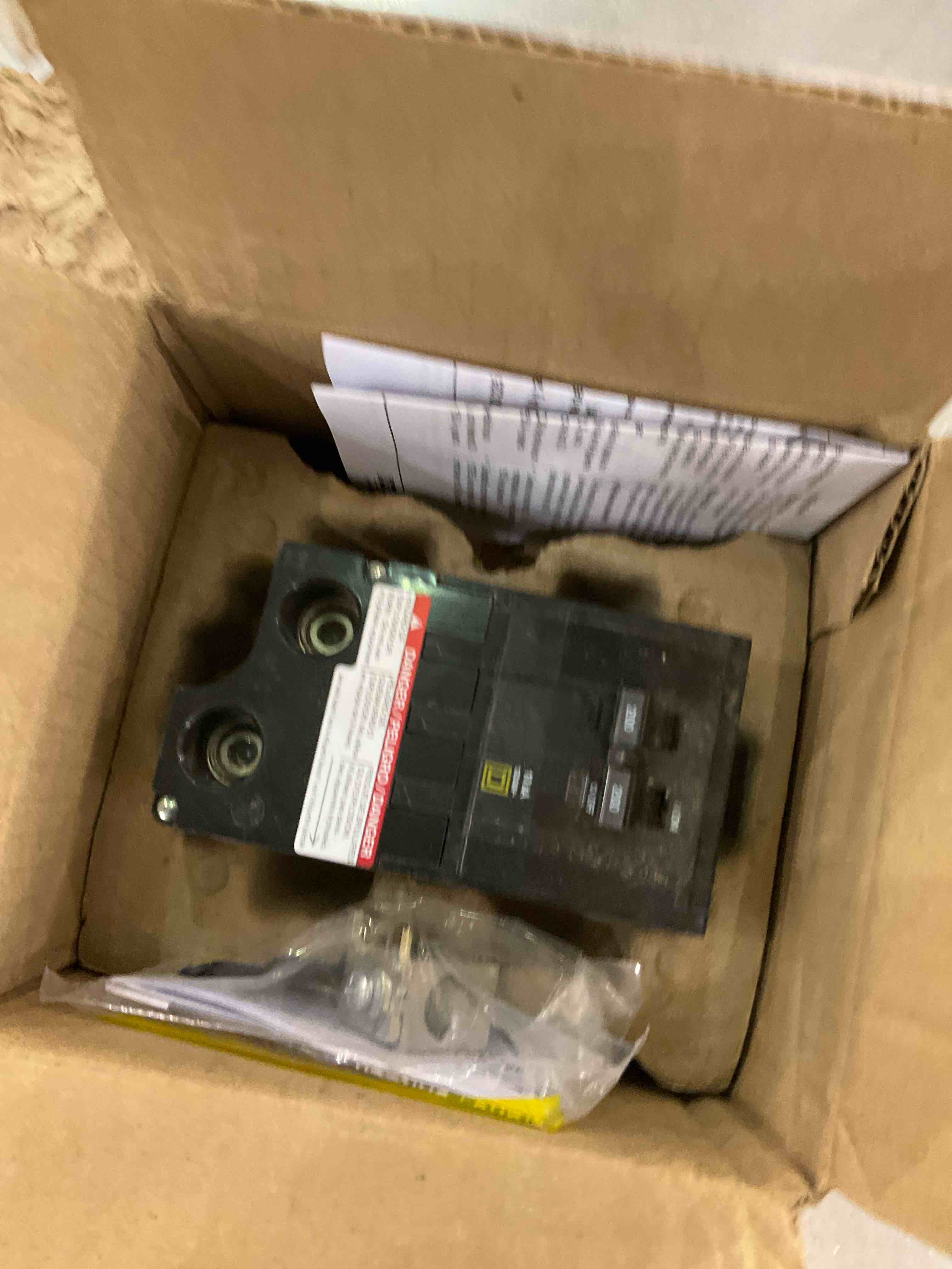 https://s3.amazonaws.com/lotting-images-prod/bidfta/EXS00789910_1701454208085.jpeg