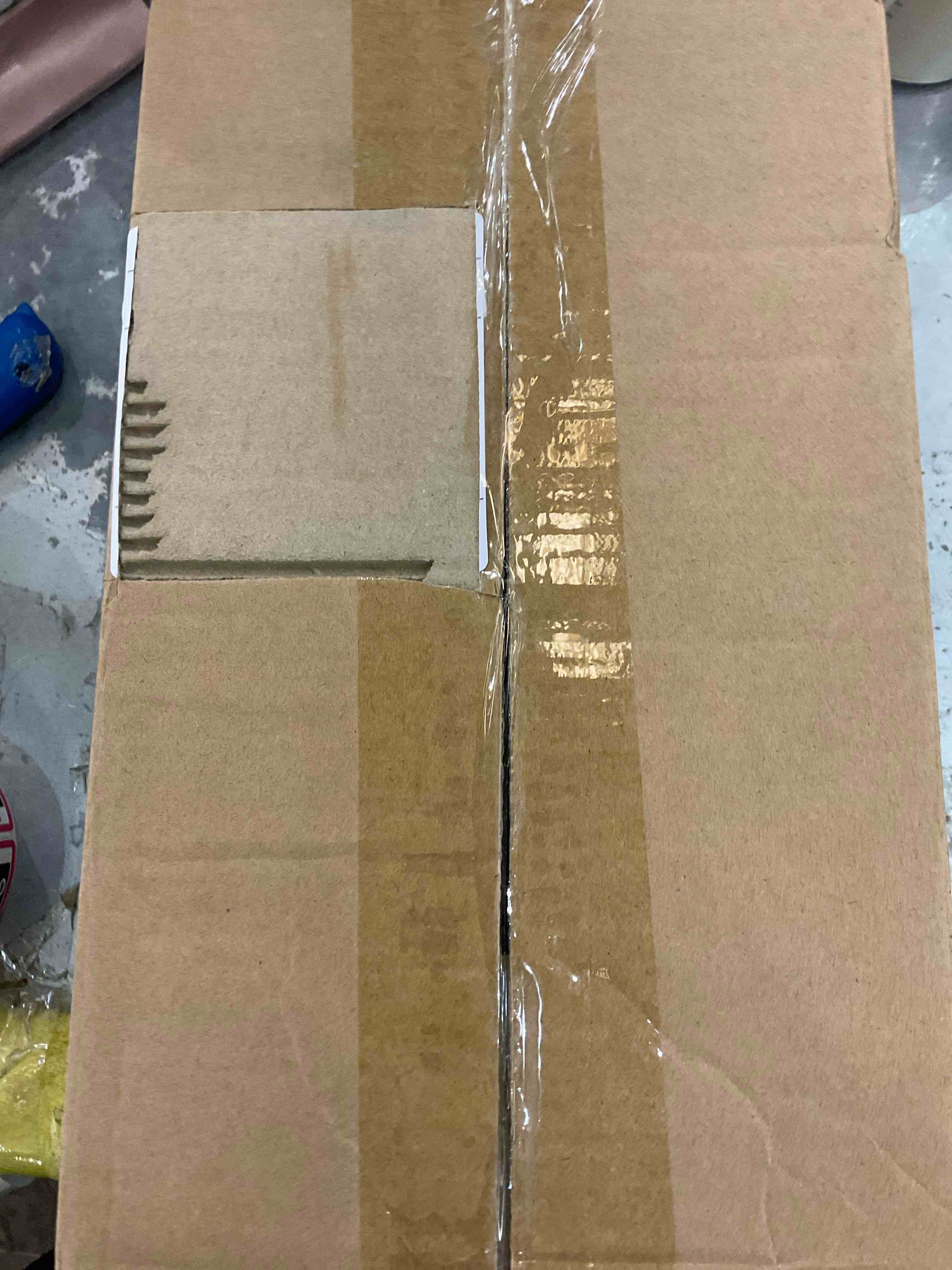 https://s3.amazonaws.com/lotting-images-prod/bidfta/EXS00790015_1703705557417.jpeg