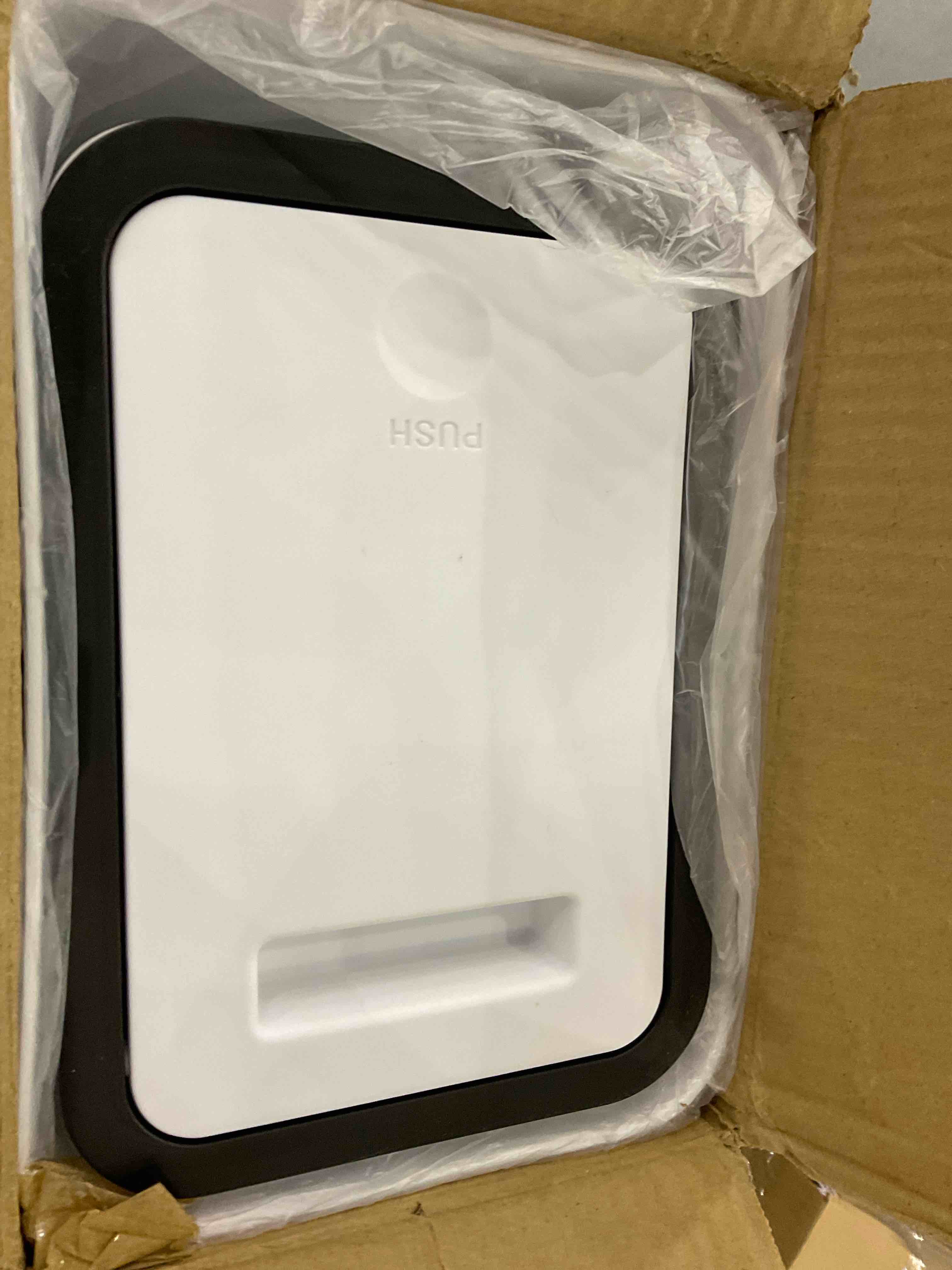 https://s3.amazonaws.com/lotting-images-prod/bidfta/EXS00790499_1704378906775.jpeg