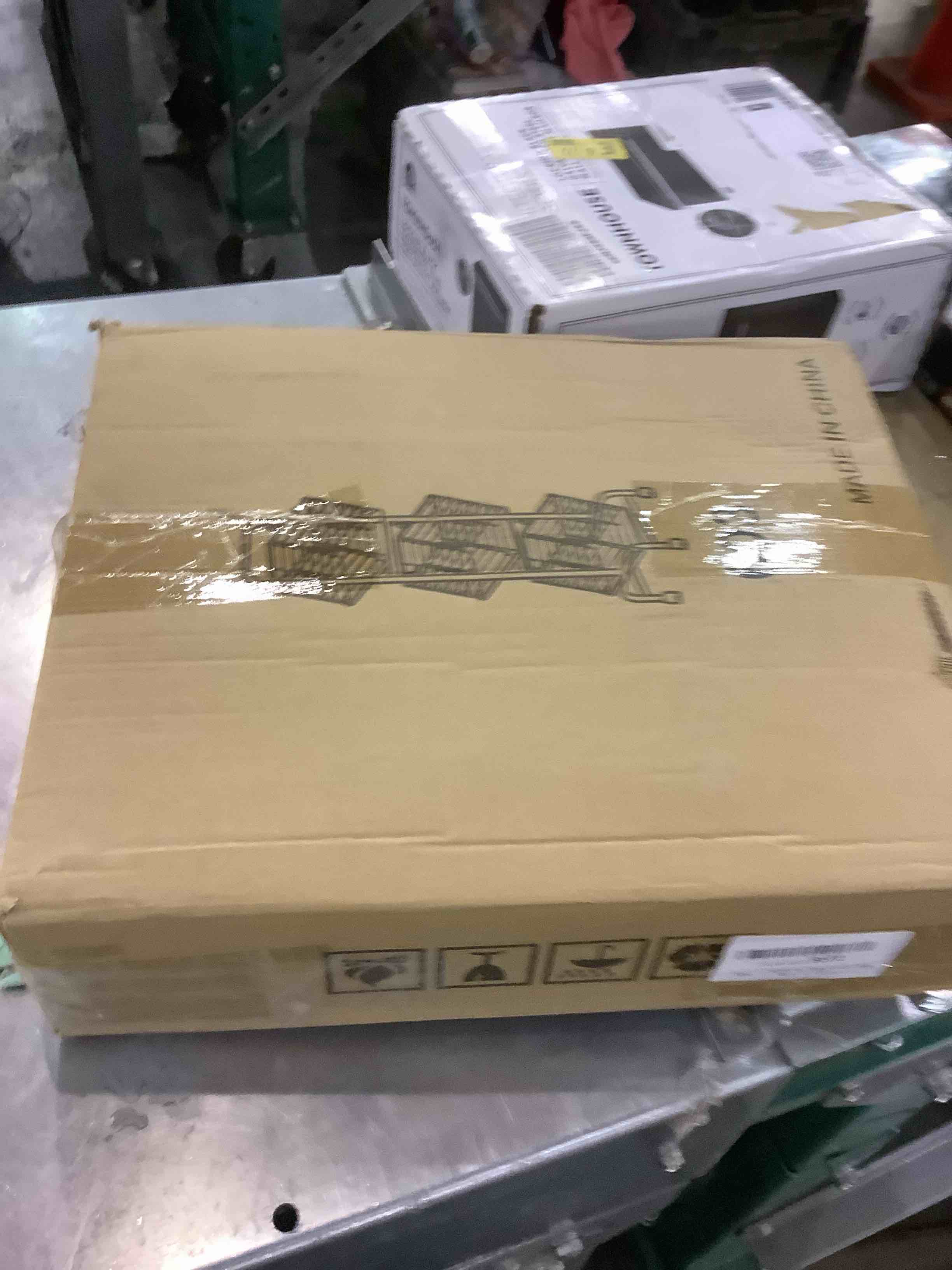 https://s3.amazonaws.com/lotting-images-prod/bidfta/EXS00790517_1702646473498.jpeg