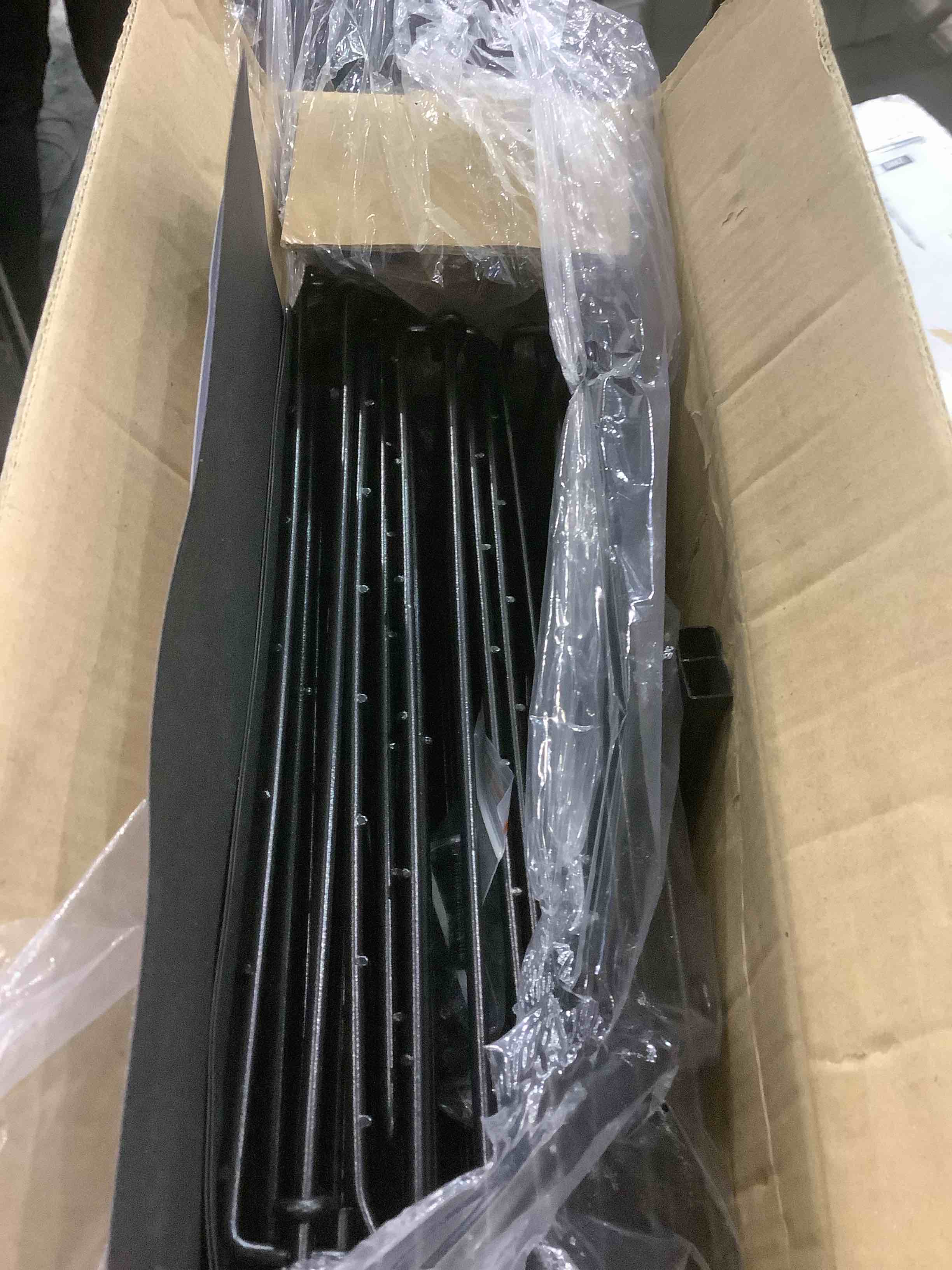 https://s3.amazonaws.com/lotting-images-prod/bidfta/EXS00790517_1702646505818.jpeg