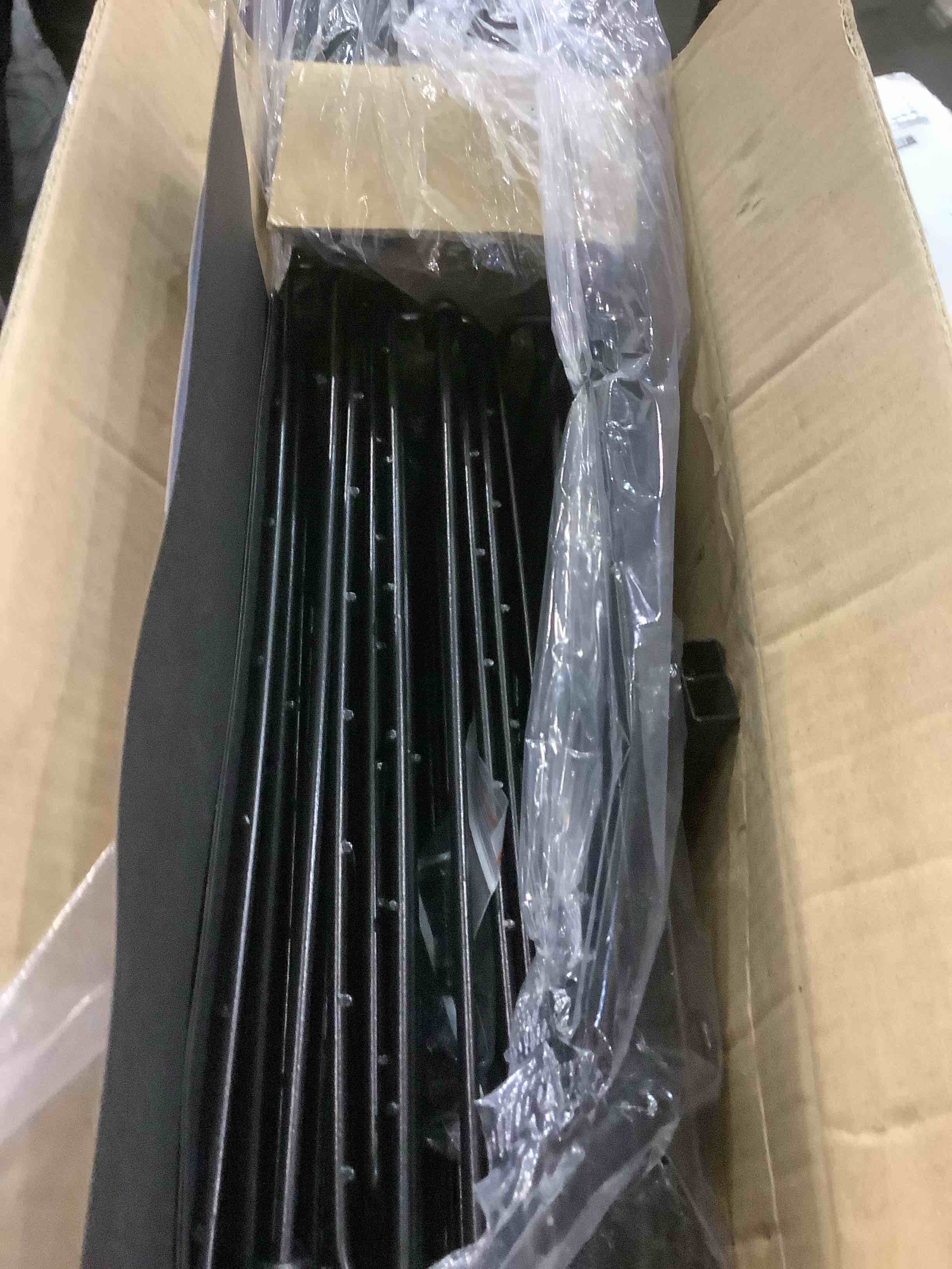 https://s3.amazonaws.com/lotting-images-prod/bidfta/EXS00790517_1702646506902.jpeg