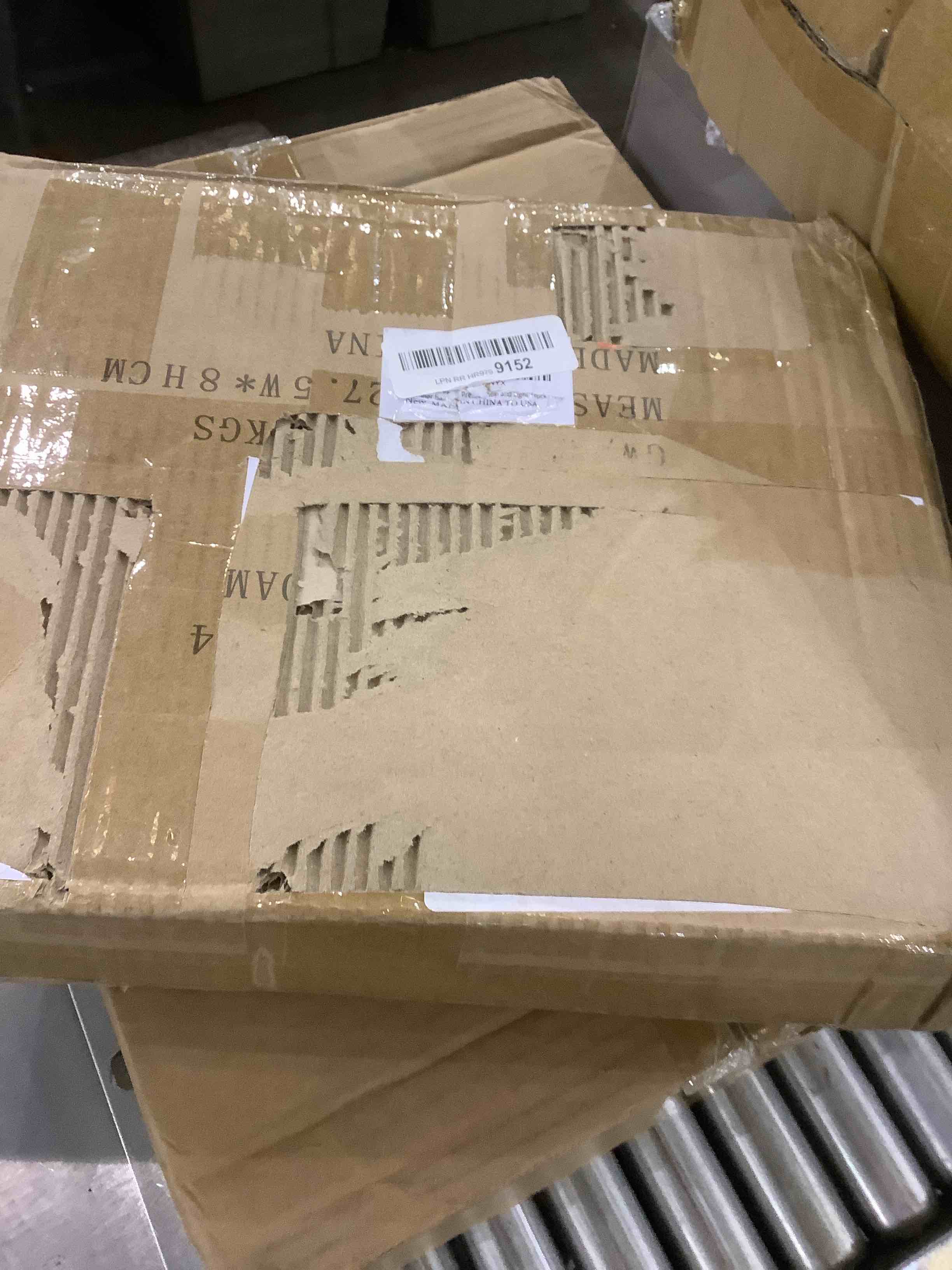 https://s3.amazonaws.com/lotting-images-prod/bidfta/EXS00790653_1702669130598.jpeg
