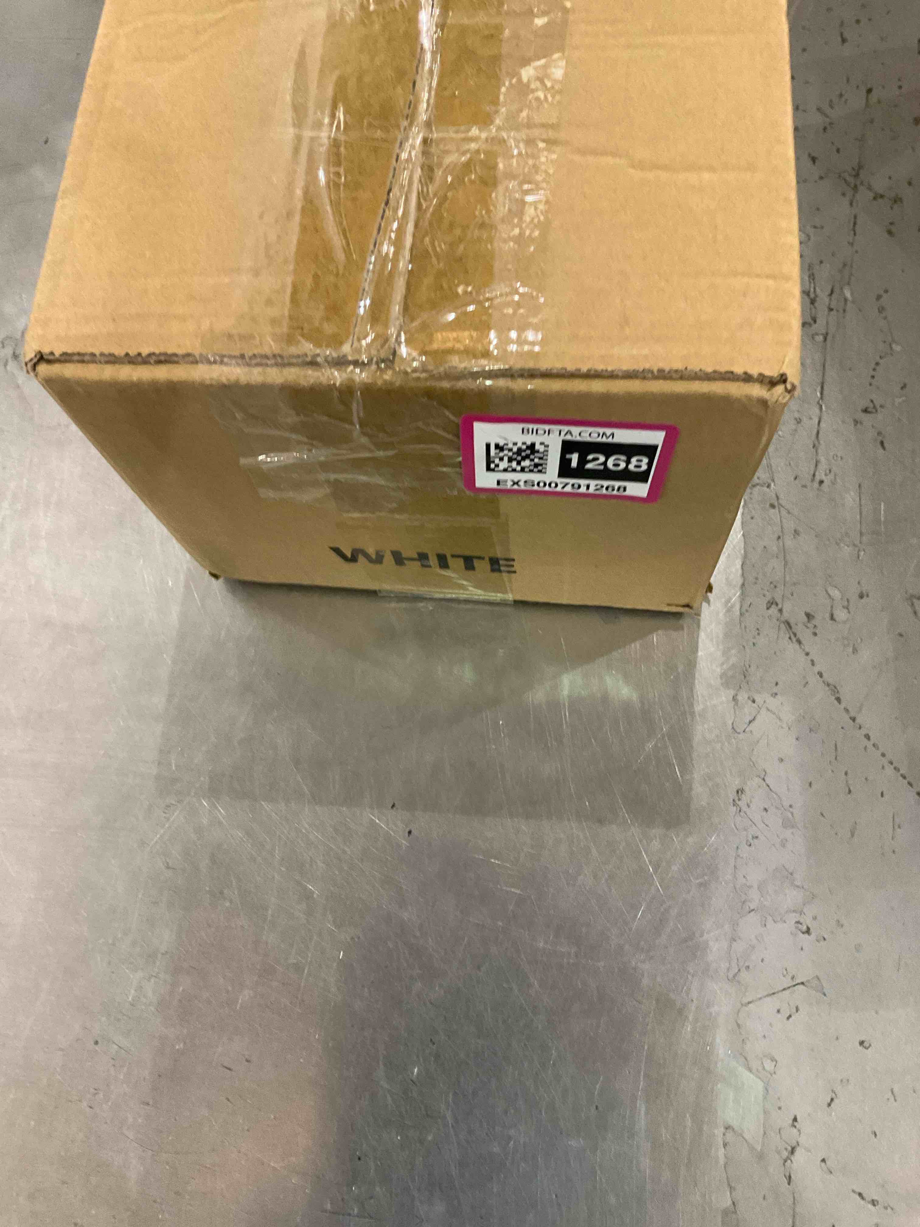 https://s3.amazonaws.com/lotting-images-prod/bidfta/EXS00791268_1701454641002.jpeg