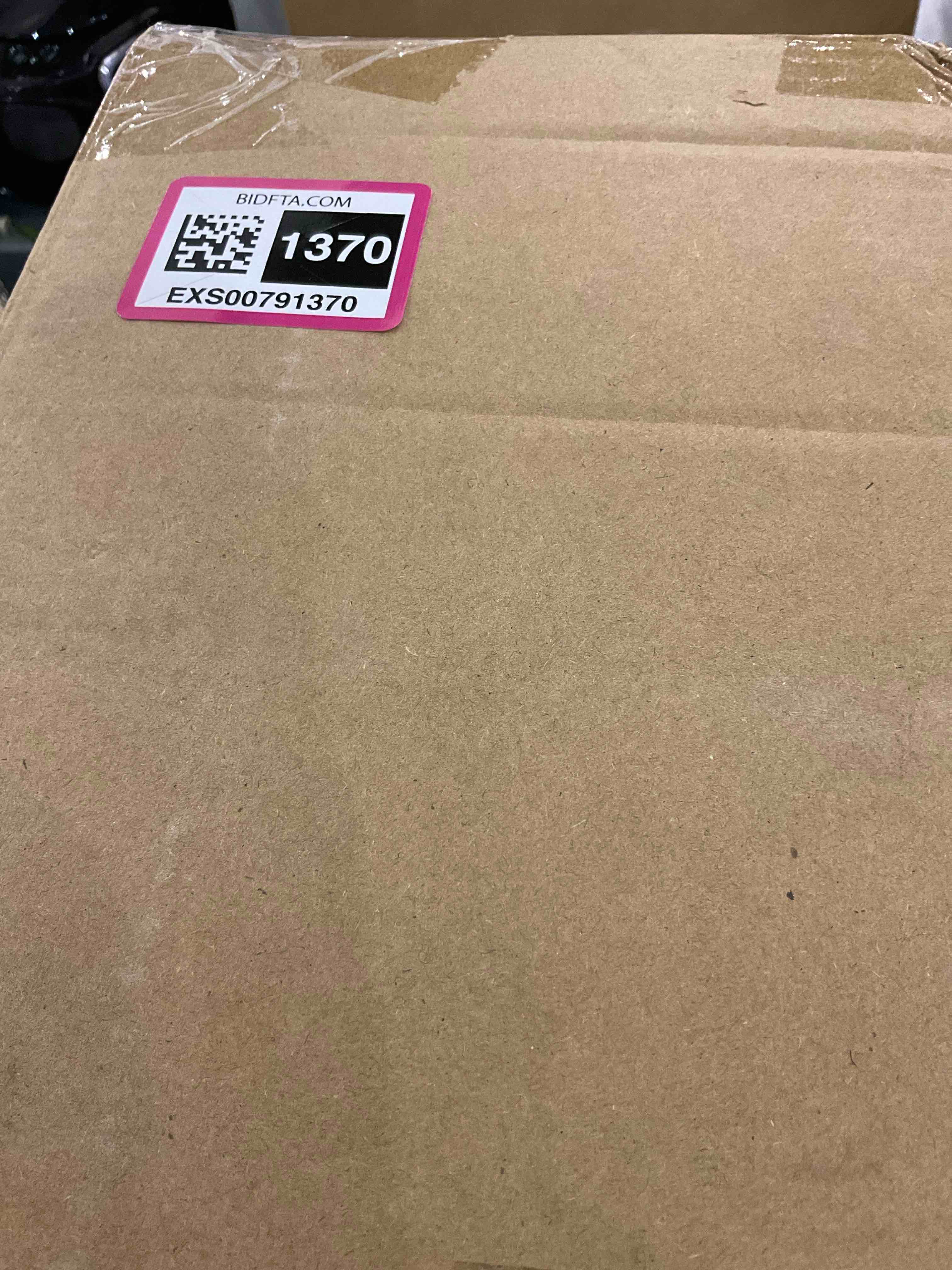 https://s3.amazonaws.com/lotting-images-prod/bidfta/EXS00791370_1701695969299.jpeg