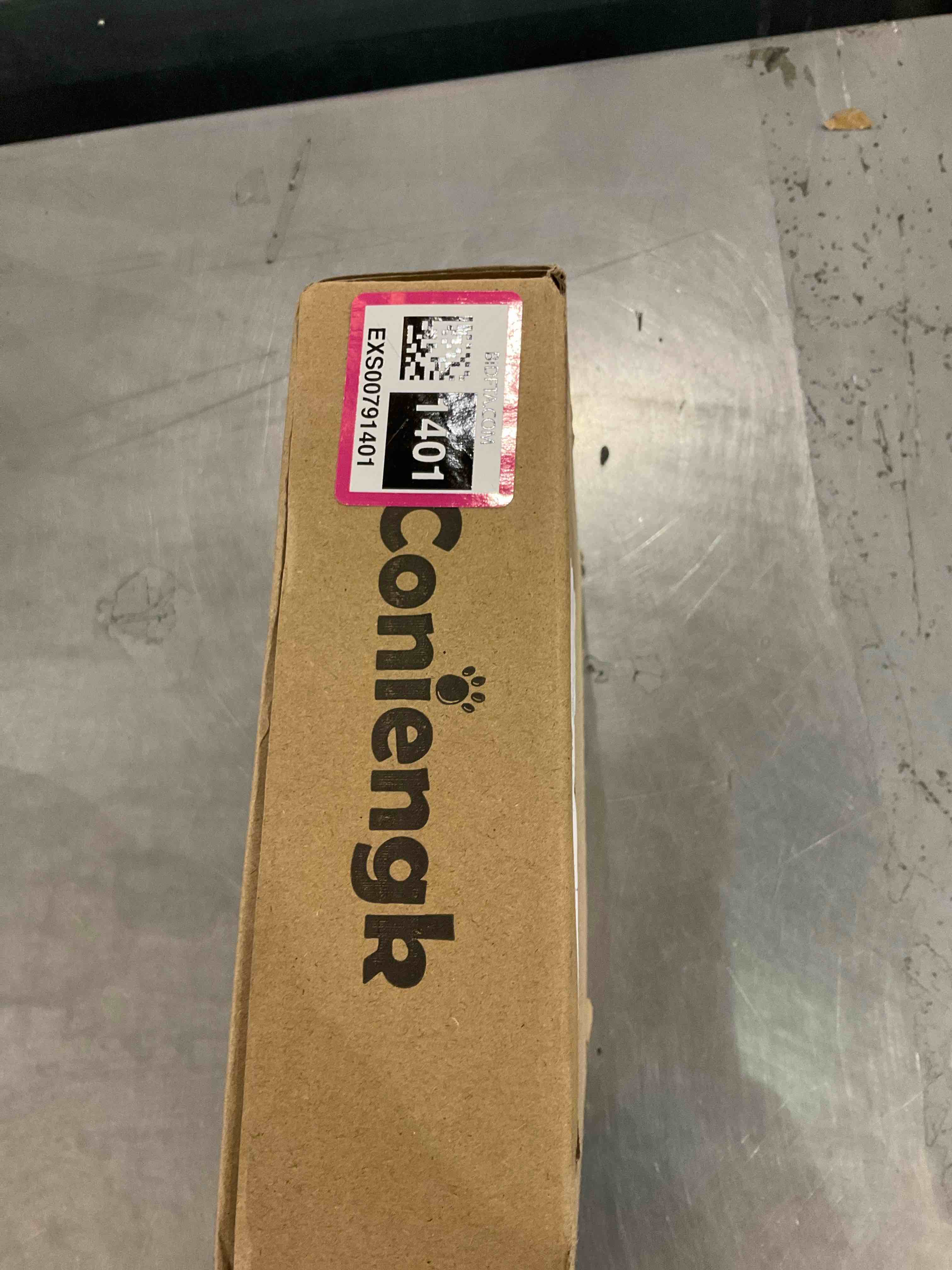 https://s3.amazonaws.com/lotting-images-prod/bidfta/EXS00791401_1701700013095.jpeg