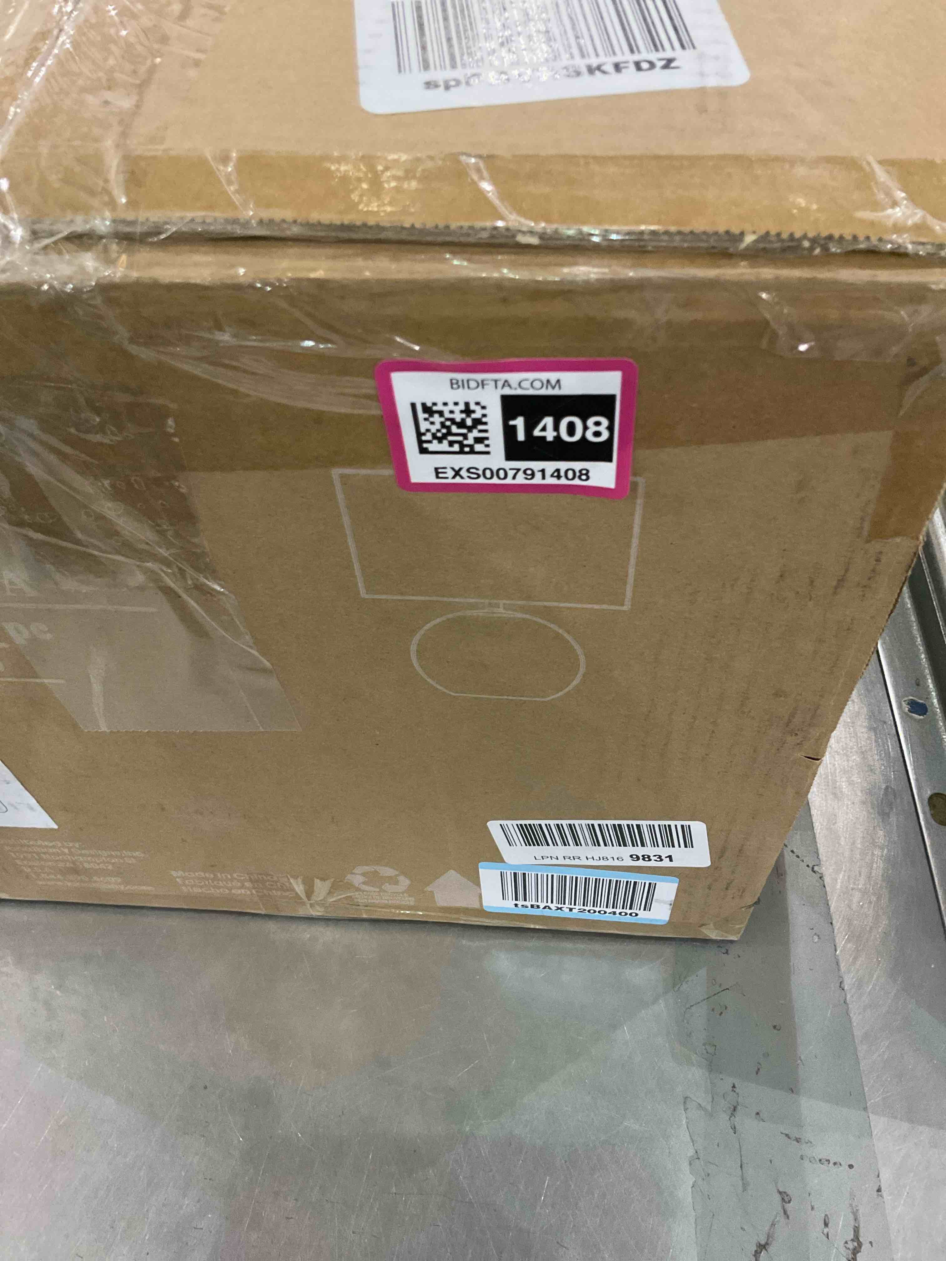 https://s3.amazonaws.com/lotting-images-prod/bidfta/EXS00791408_1701700904729.jpeg