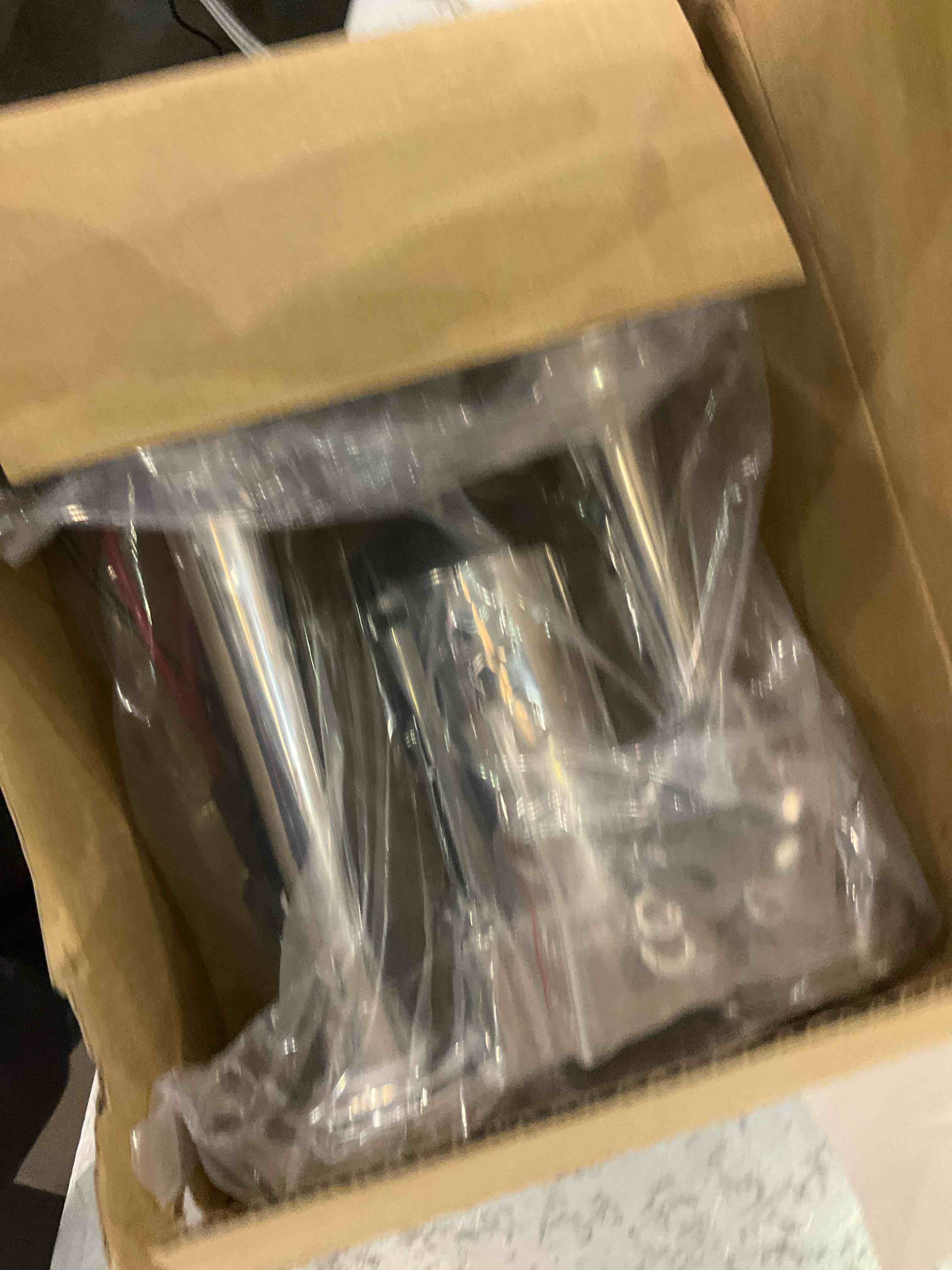https://s3.amazonaws.com/lotting-images-prod/bidfta/EXS00791504_1700590656193.jpeg