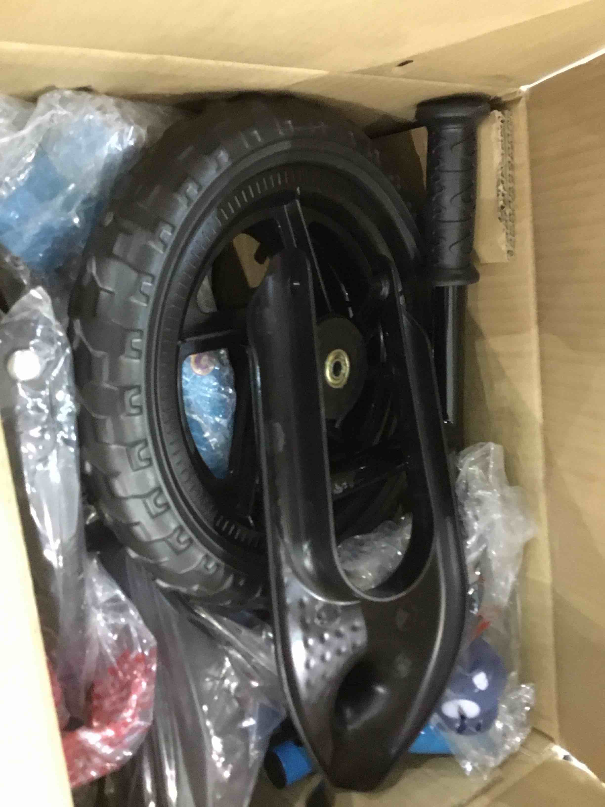 https://s3.amazonaws.com/lotting-images-prod/bidfta/EXS00792564_1702645696162.jpeg