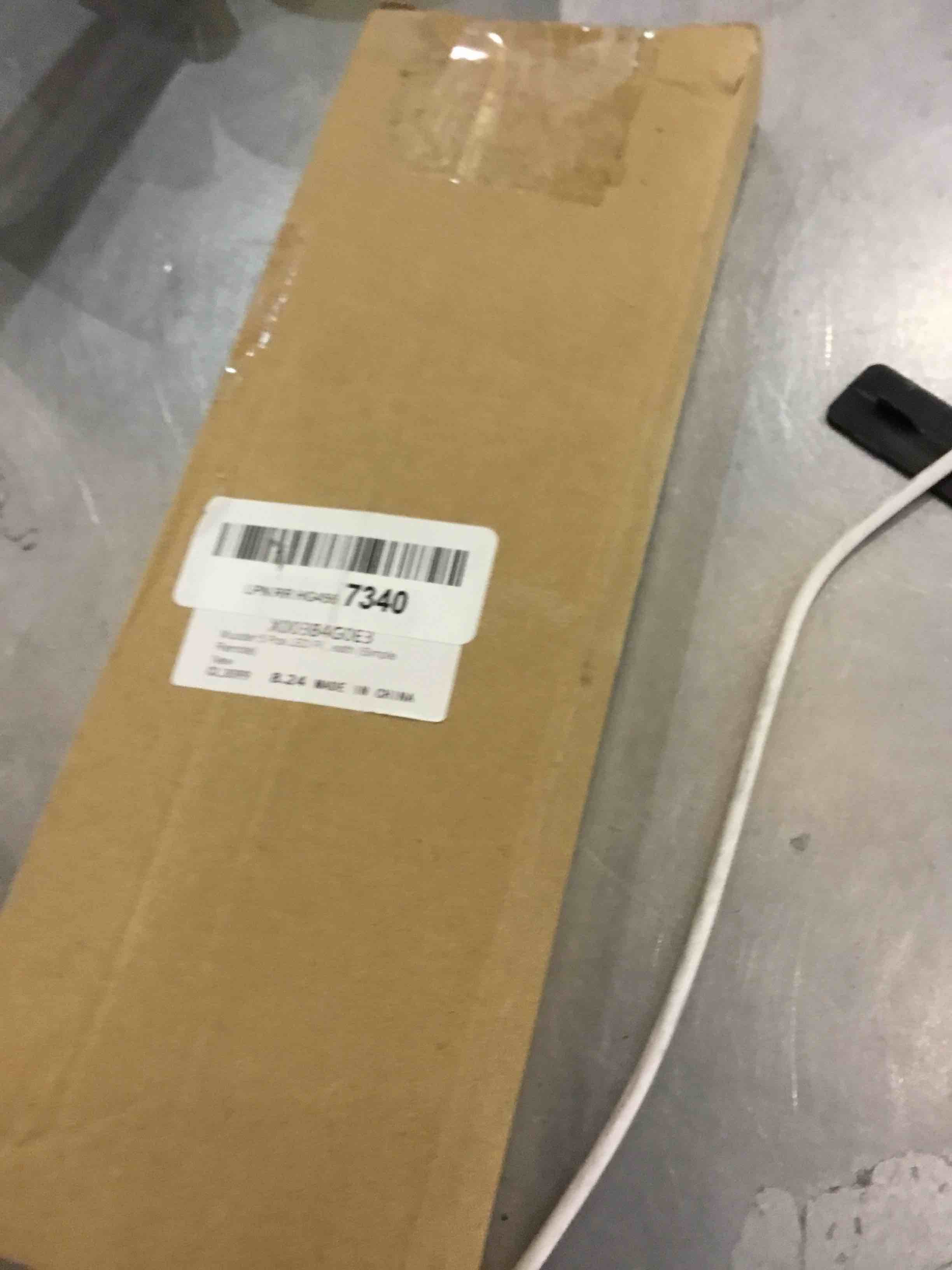 https://s3.amazonaws.com/lotting-images-prod/bidfta/EXS00792702_1702668335033.jpeg