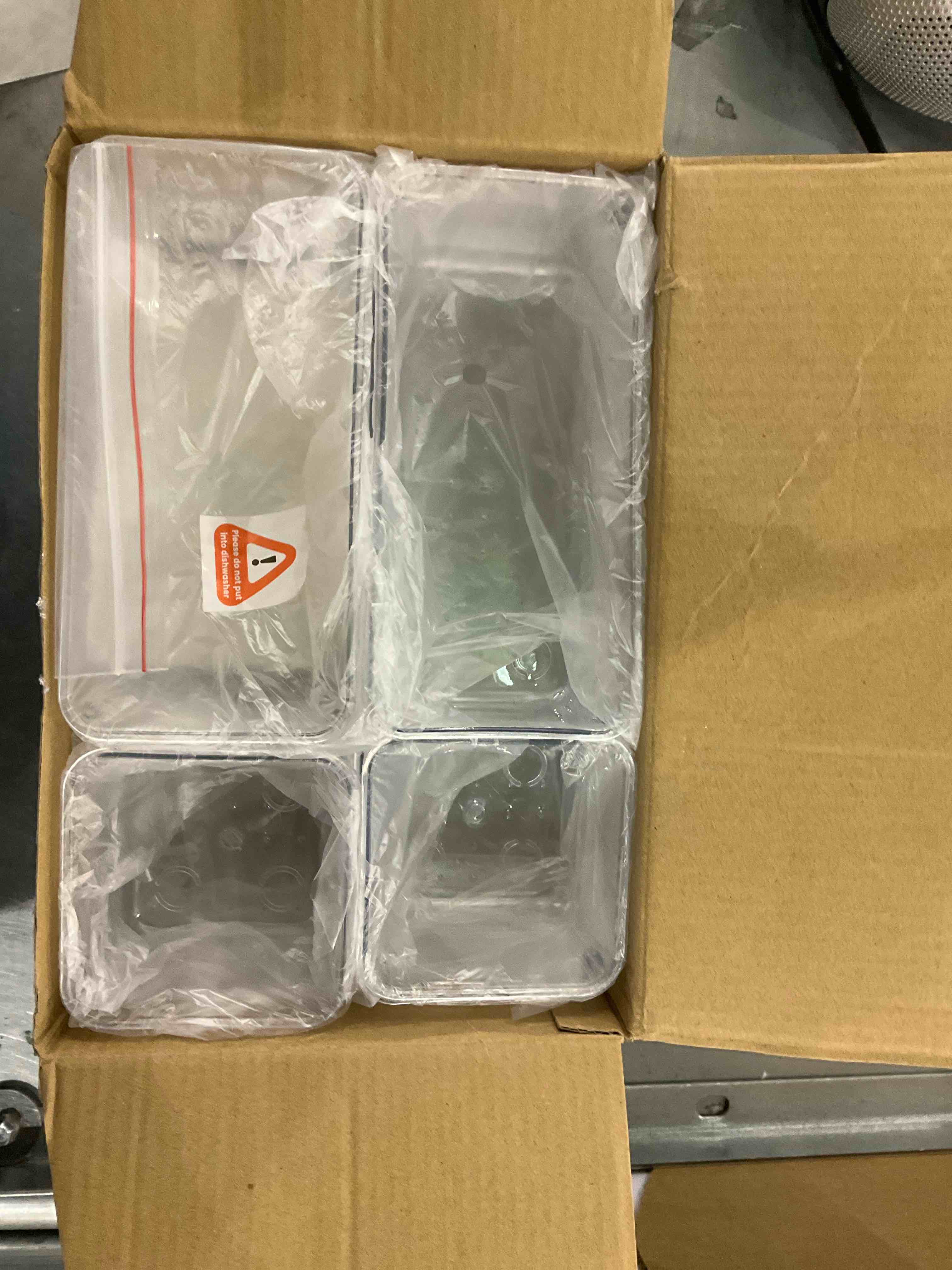 https://s3.amazonaws.com/lotting-images-prod/bidfta/EXS00793752_1701261652010.jpeg
