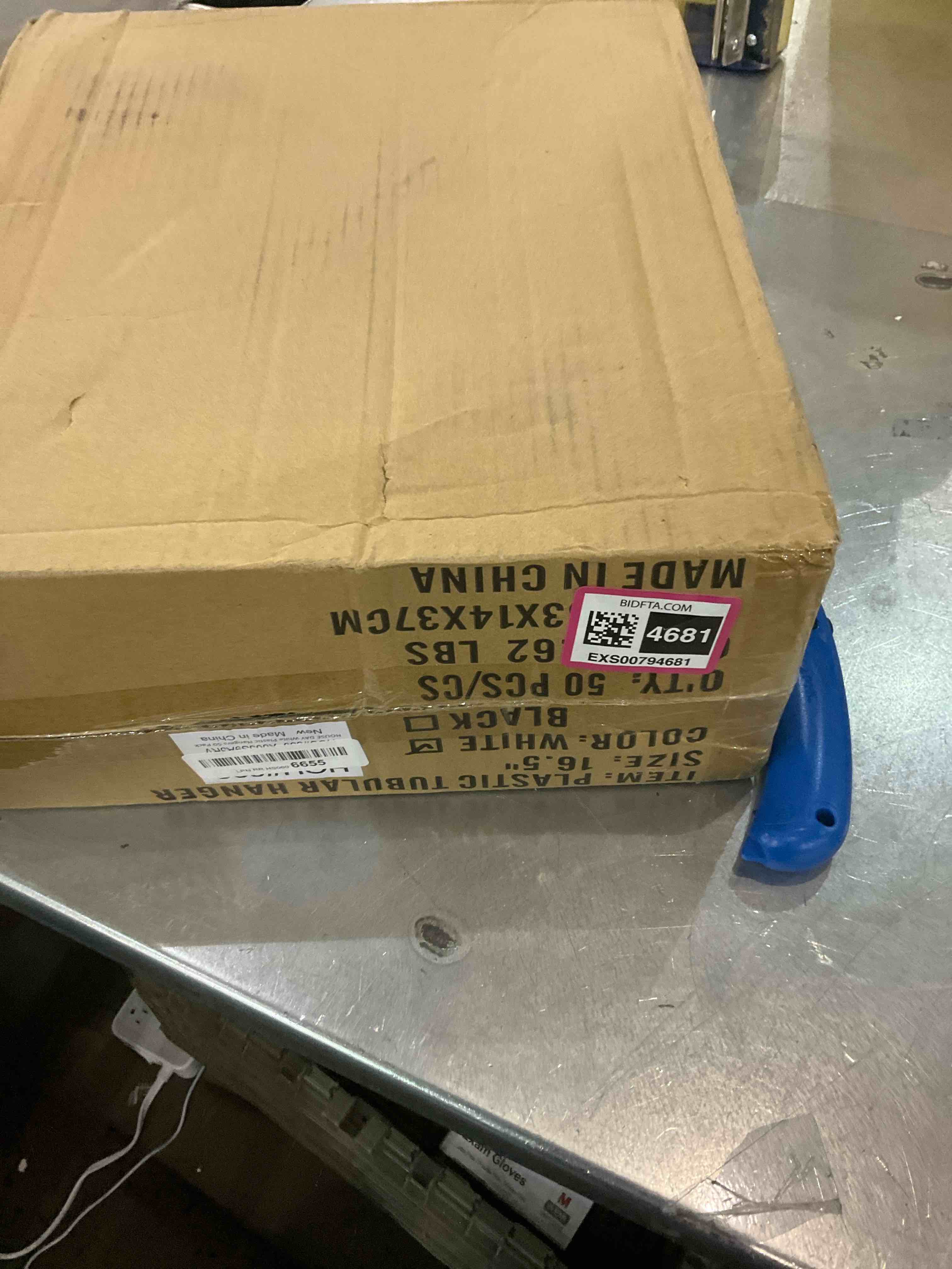 https://s3.amazonaws.com/lotting-images-prod/bidfta/EXS00794681_1704812384459.jpeg