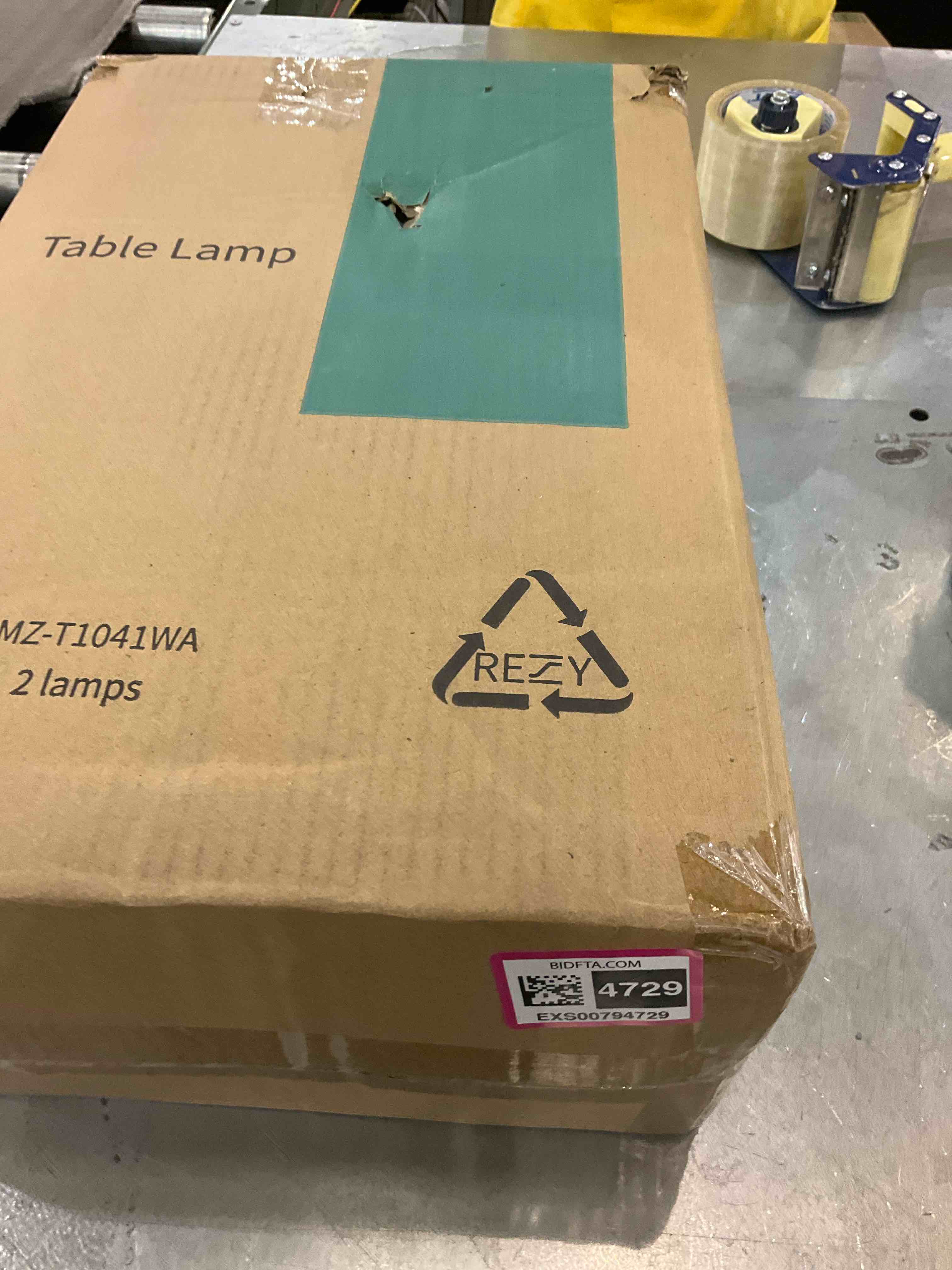 https://s3.amazonaws.com/lotting-images-prod/bidfta/EXS00794729_1704816176218.jpeg