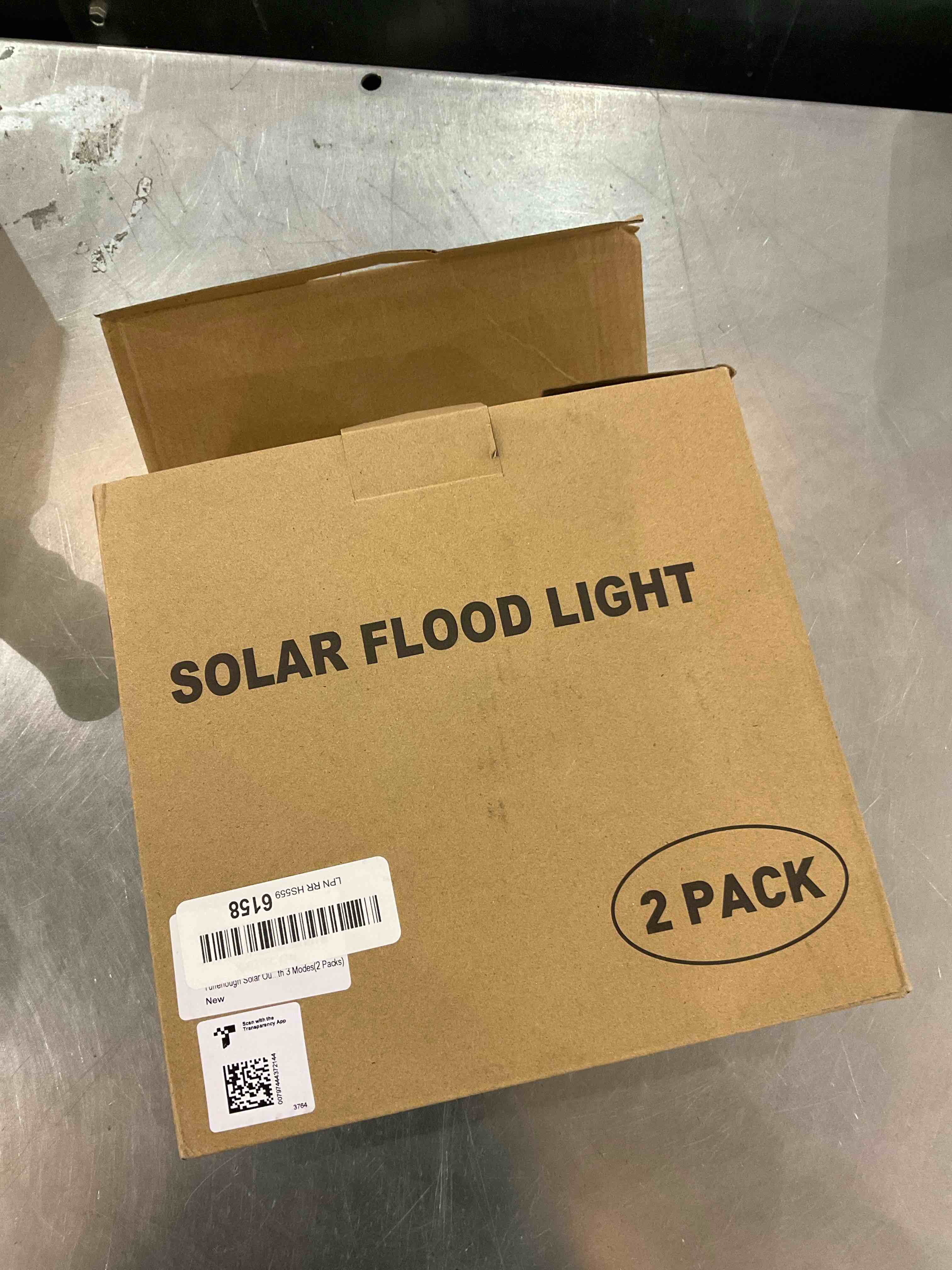 https://s3.amazonaws.com/lotting-images-prod/bidfta/EXS00796002_1701962792893.jpeg