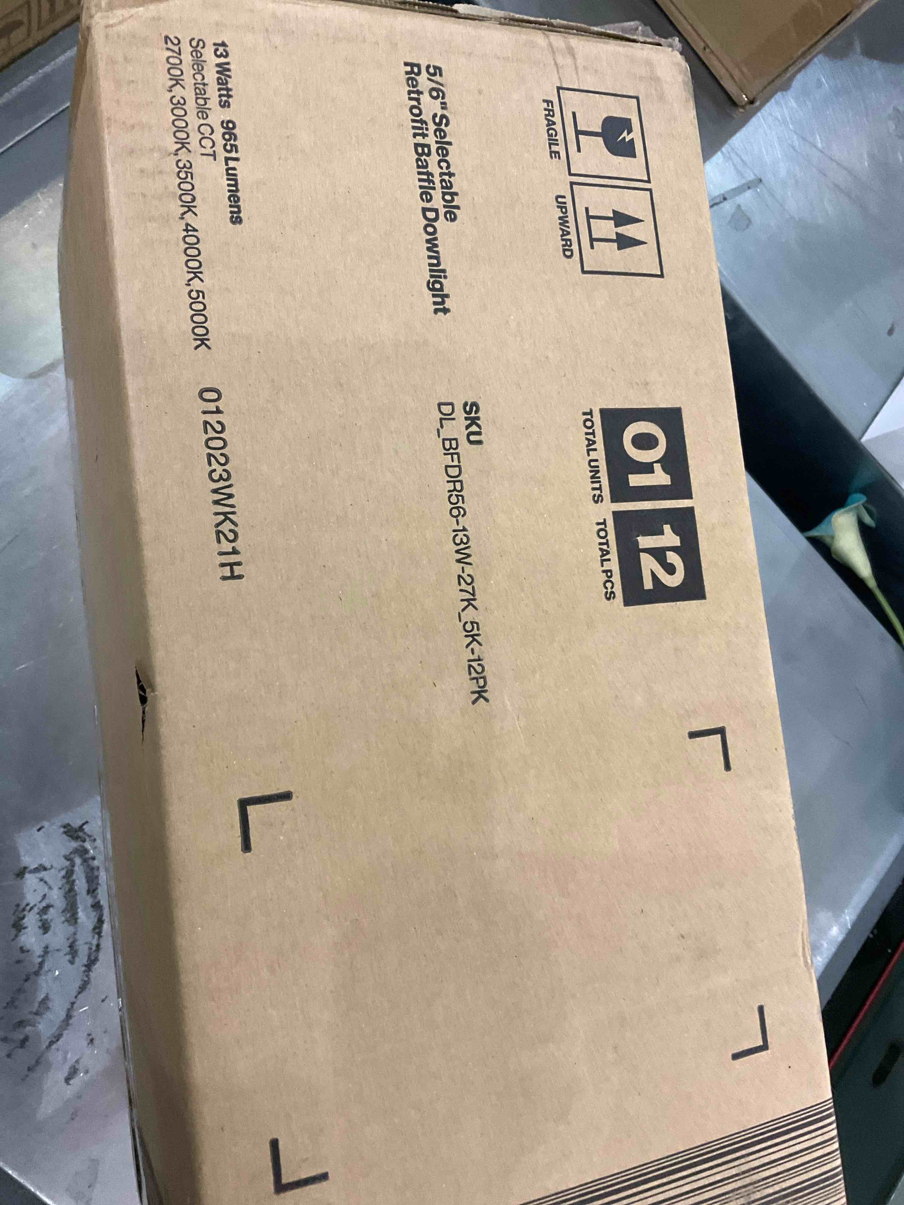 https://s3.amazonaws.com/lotting-images-prod/bidfta/EXS00796295_1702307708376.jpeg
