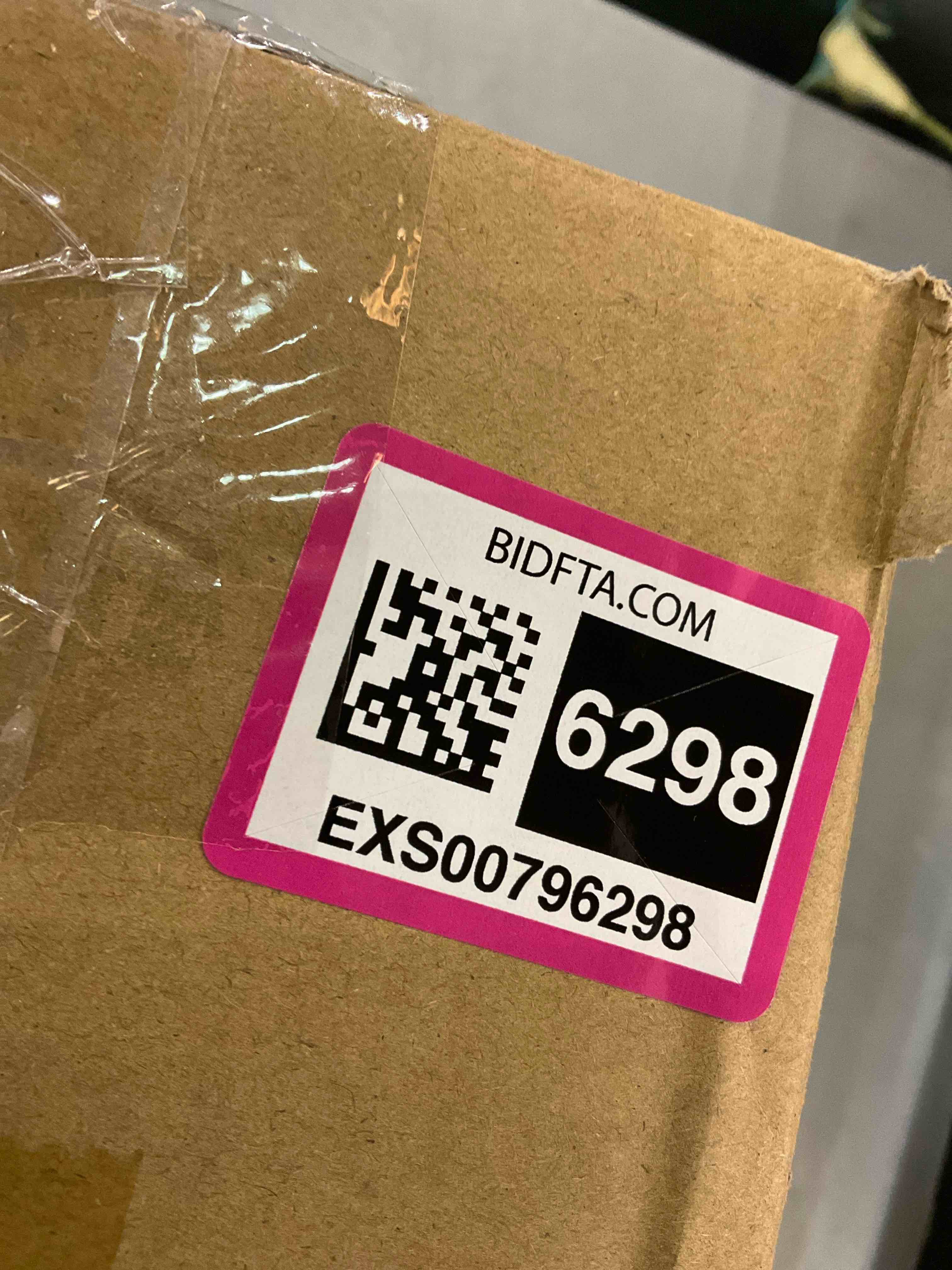https://s3.amazonaws.com/lotting-images-prod/bidfta/EXS00796298_1702308097779.jpeg