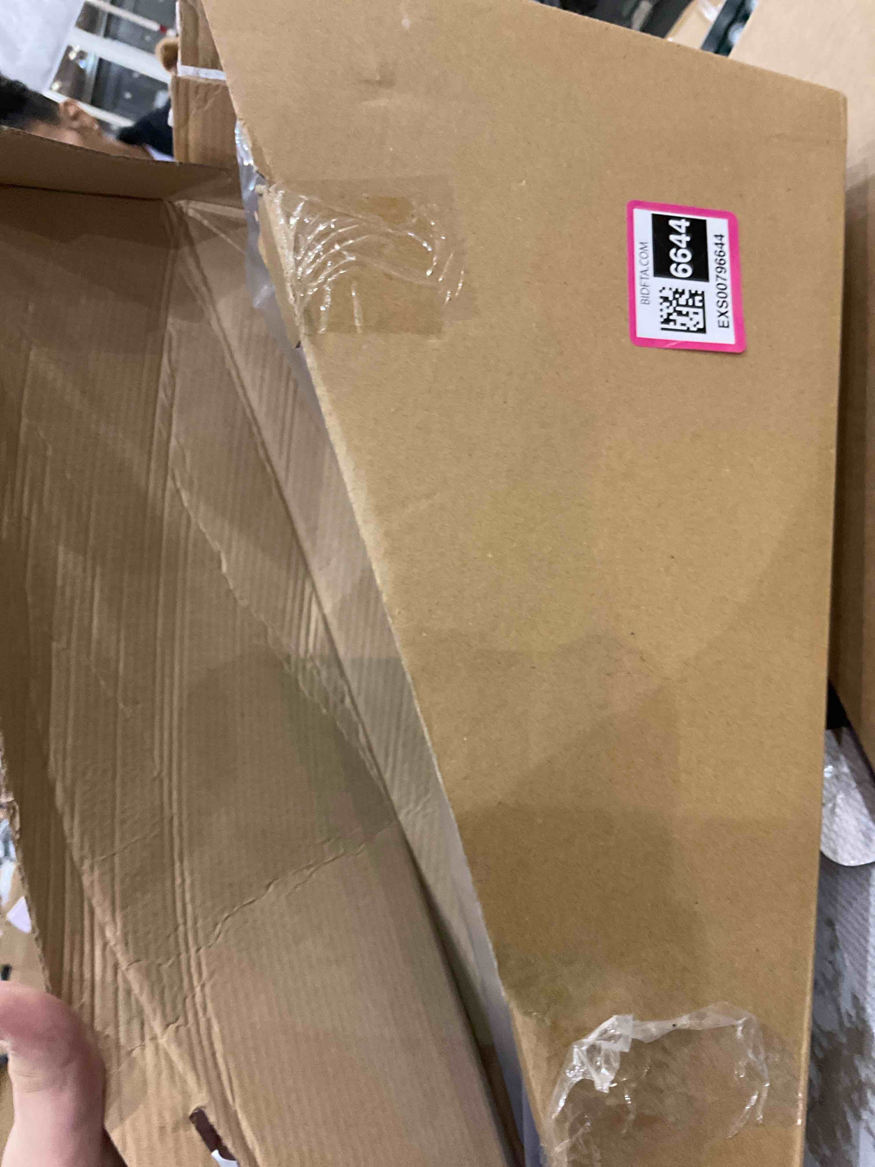 https://s3.amazonaws.com/lotting-images-prod/bidfta/EXS00796644_1701793699079.jpeg