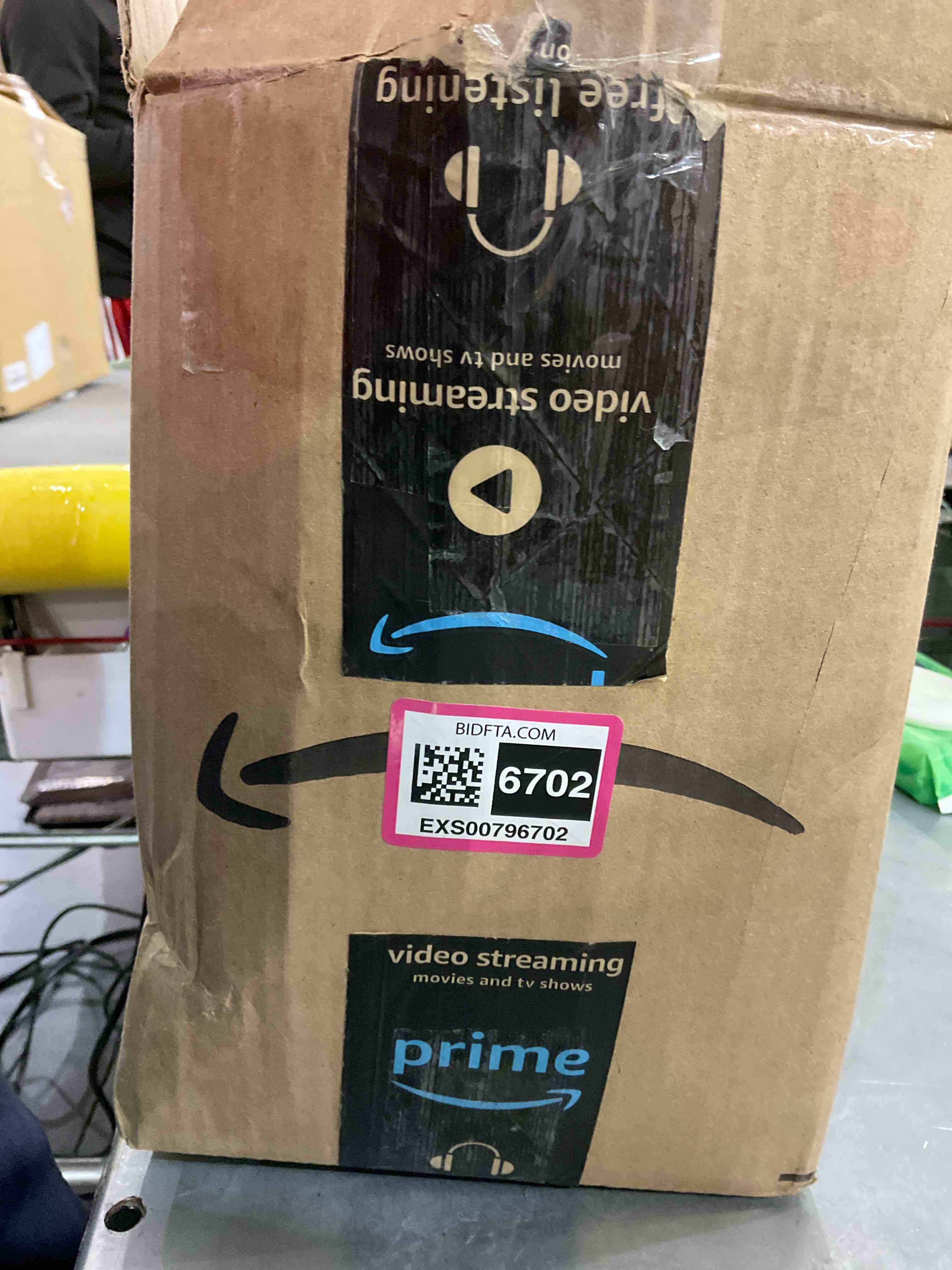 https://s3.amazonaws.com/lotting-images-prod/bidfta/EXS00796702_1701872754054.jpeg