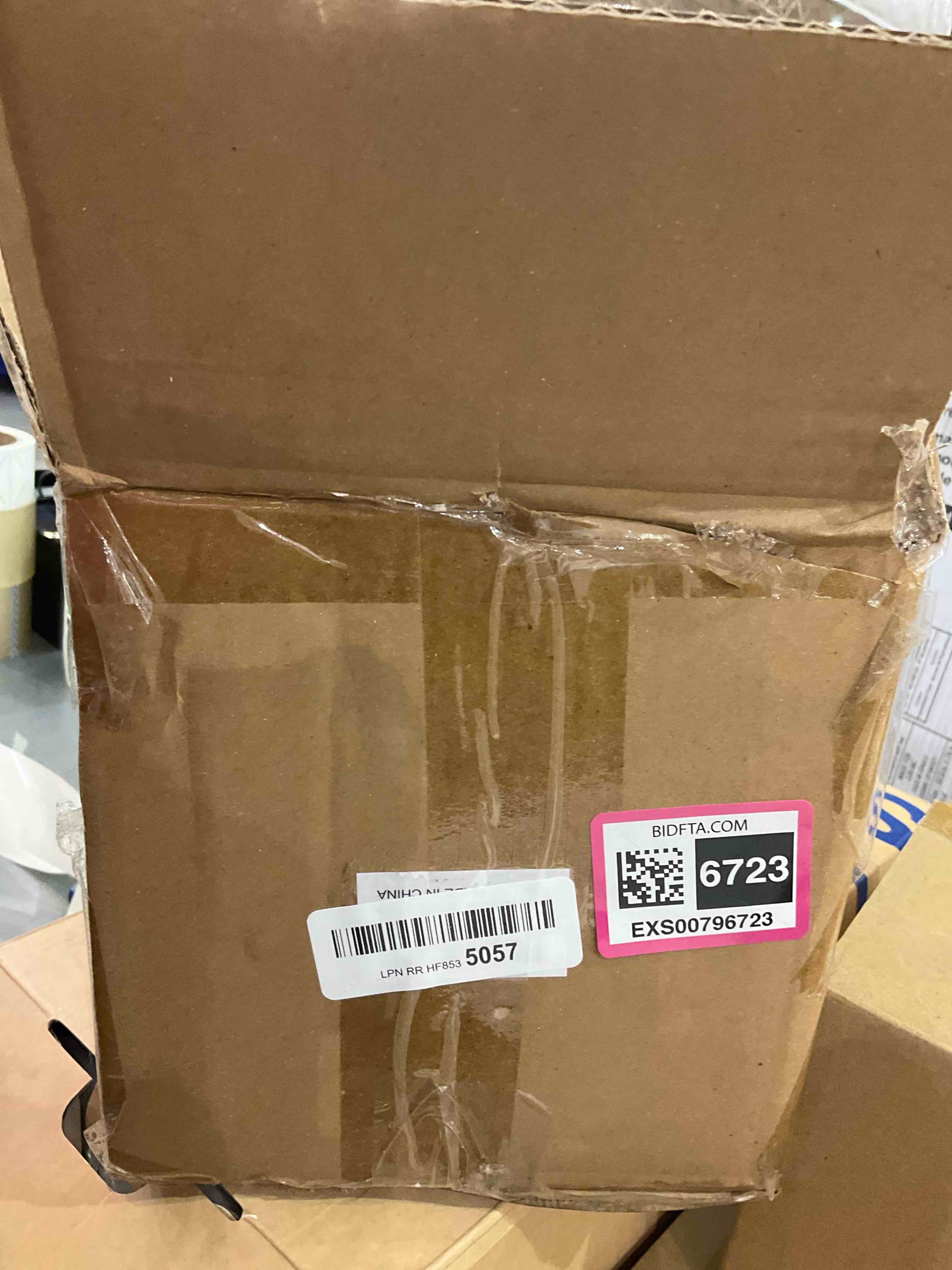 https://s3.amazonaws.com/lotting-images-prod/bidfta/EXS00796723_1701873912472.jpeg