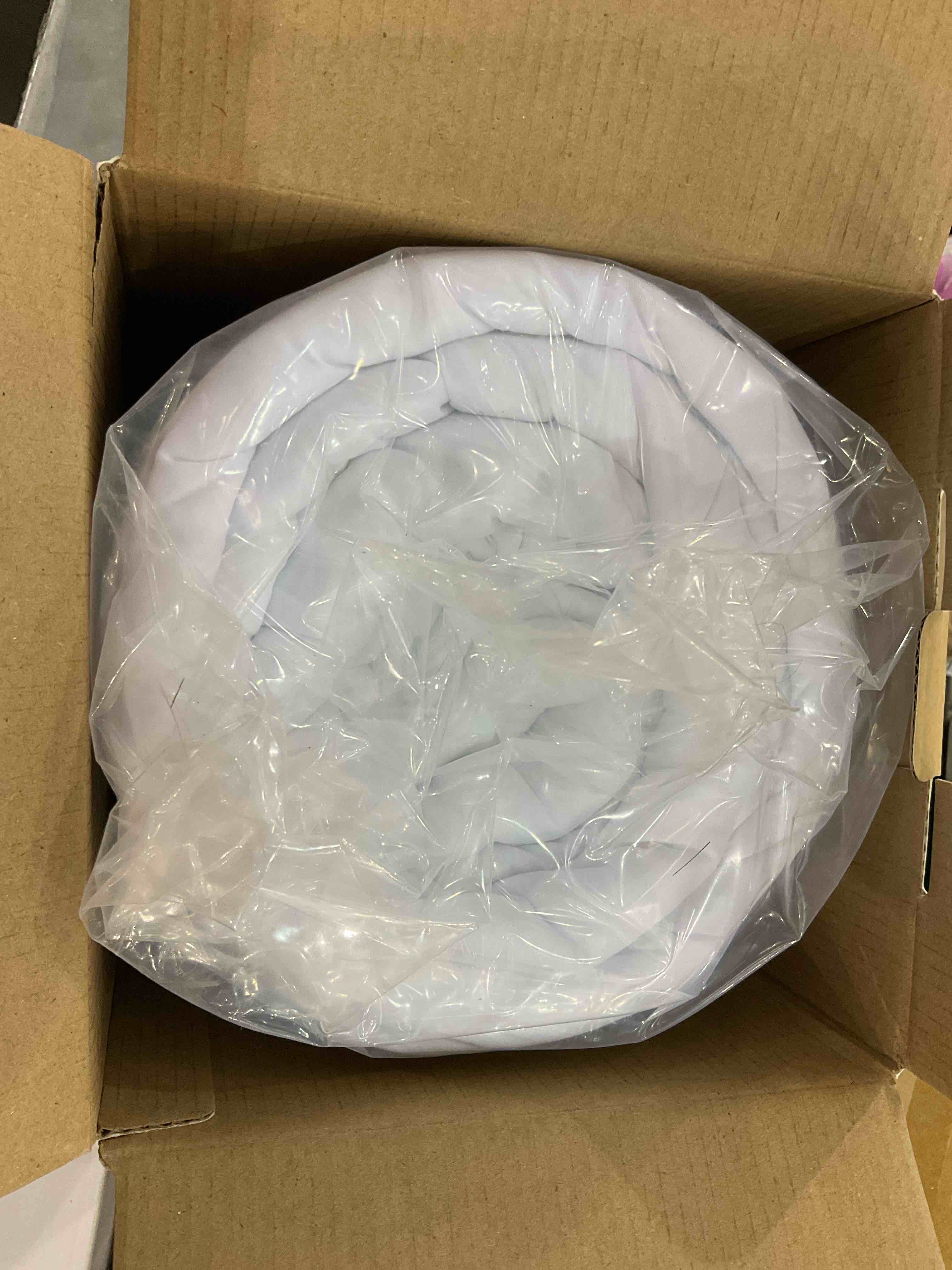 https://s3.amazonaws.com/lotting-images-prod/bidfta/EXS00796724_1701873959066.jpeg