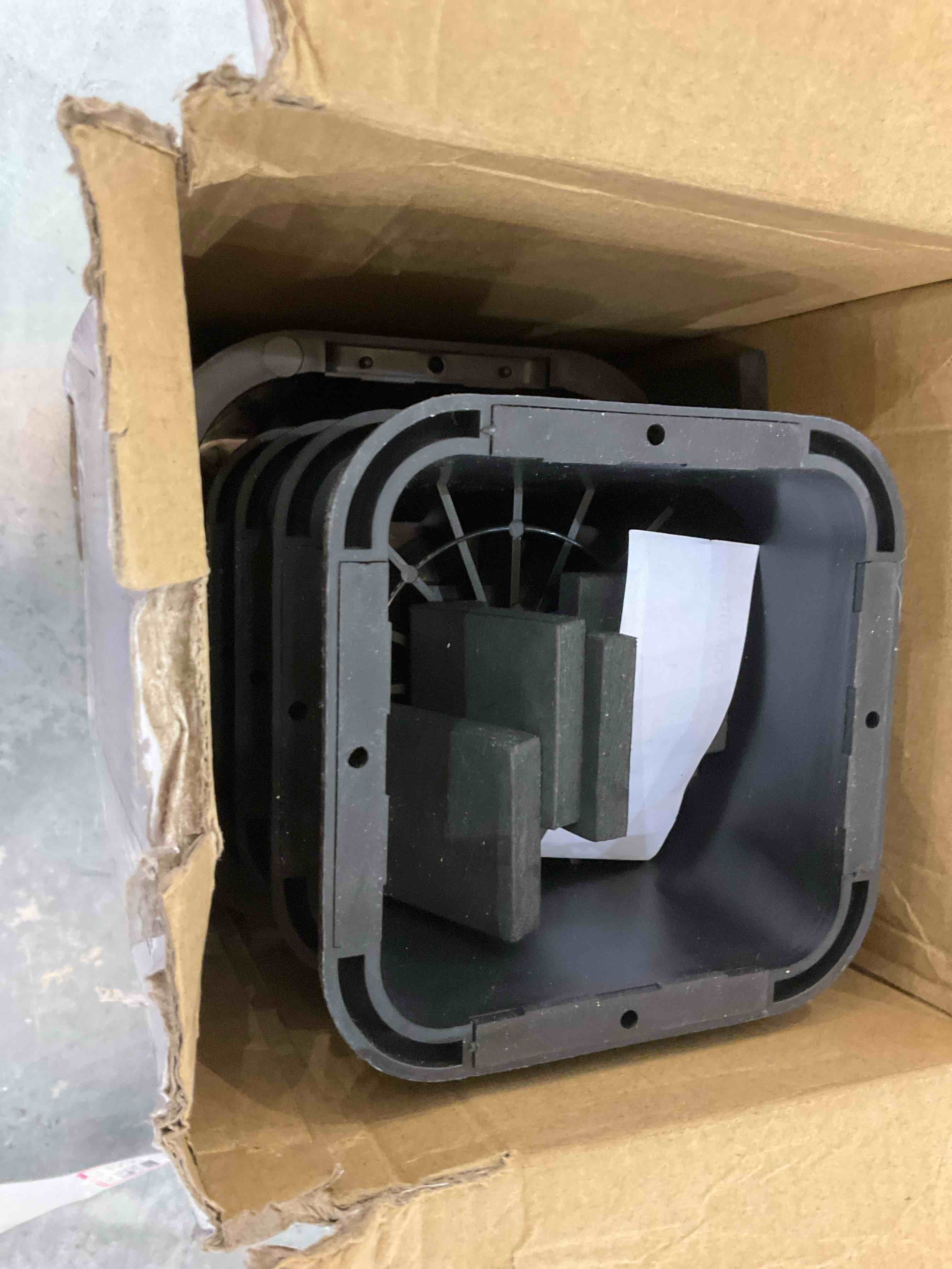 https://s3.amazonaws.com/lotting-images-prod/bidfta/EXS00797314_1701801415114.jpeg