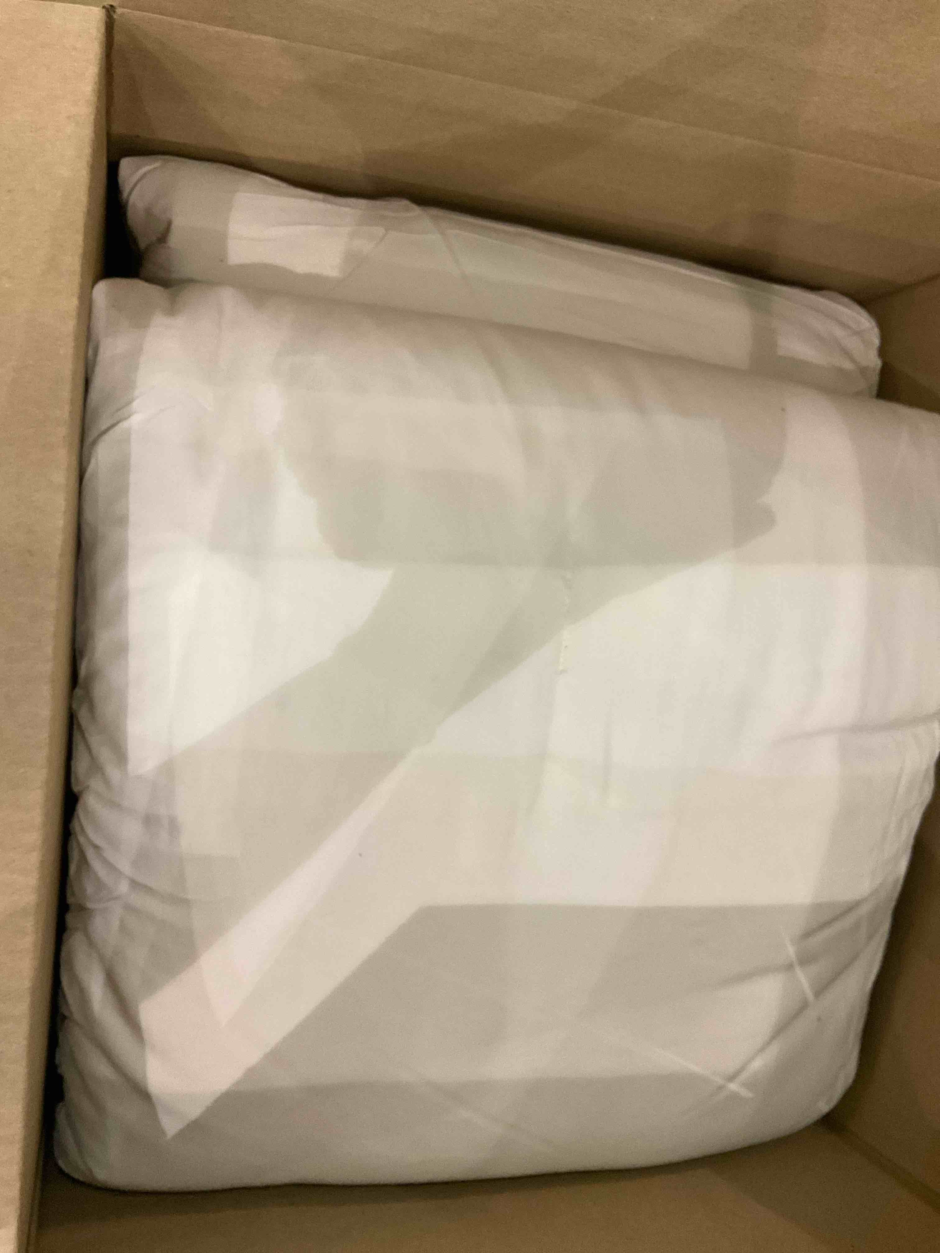 https://s3.amazonaws.com/lotting-images-prod/bidfta/EXS00797324_1701868399932.jpeg