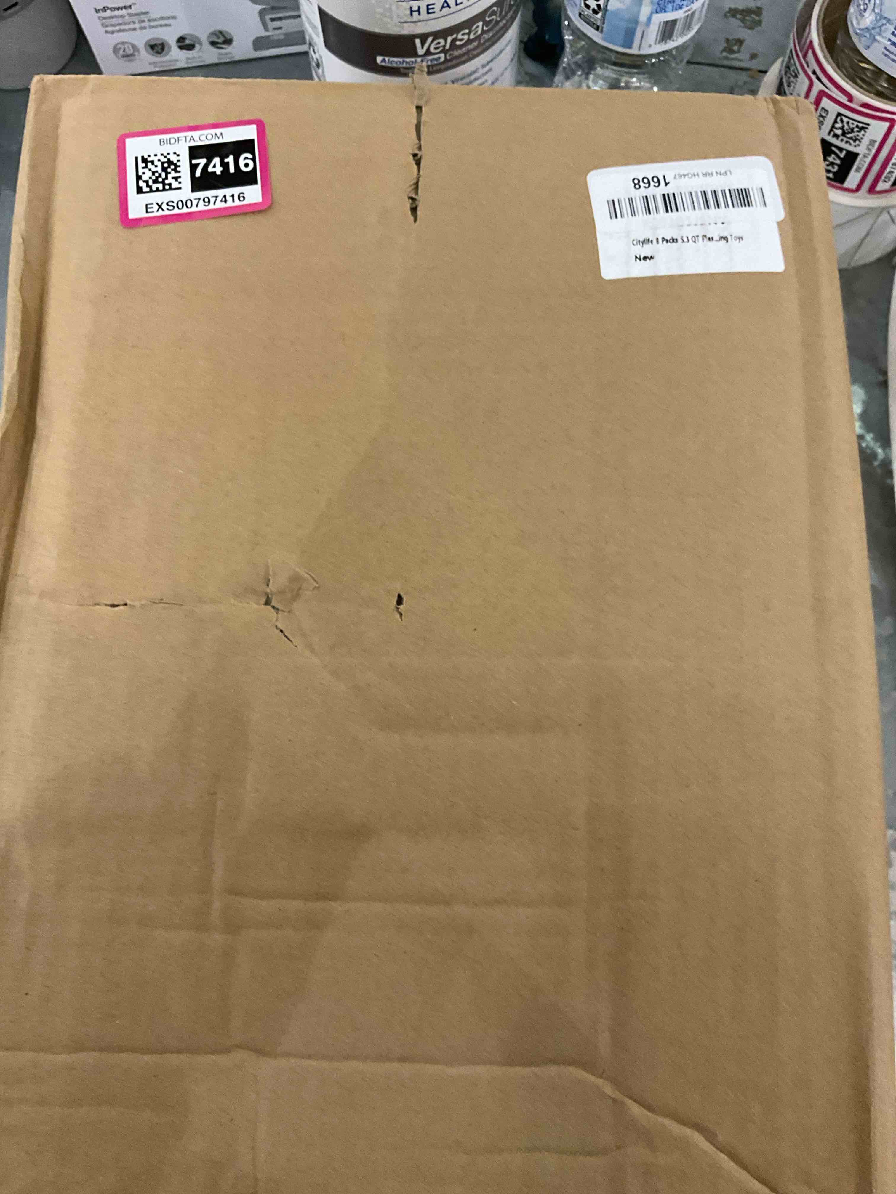 https://s3.amazonaws.com/lotting-images-prod/bidfta/EXS00797416_1701890979068.jpeg