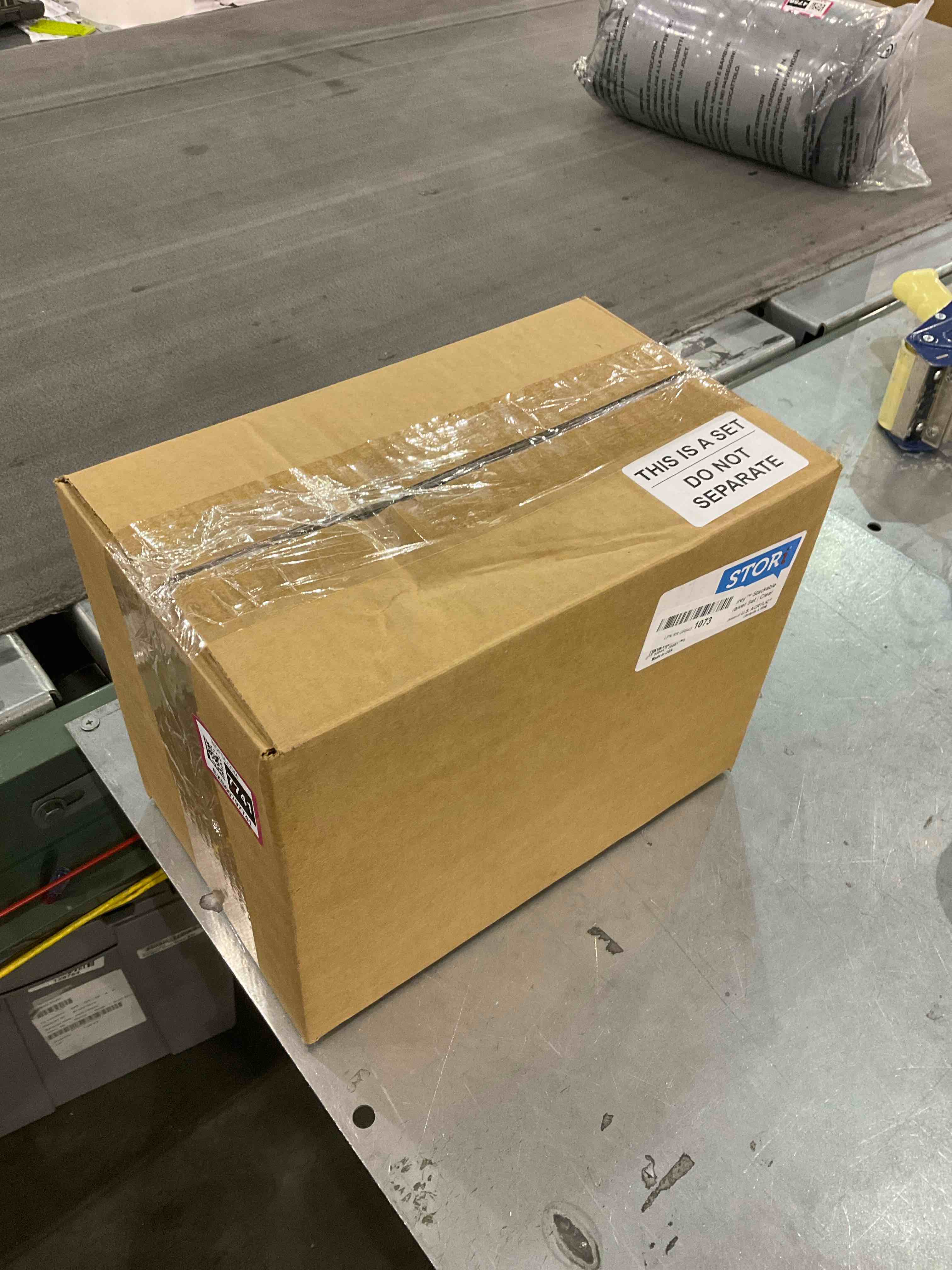 https://s3.amazonaws.com/lotting-images-prod/bidfta/EXS00797741_1700658713476.jpeg
