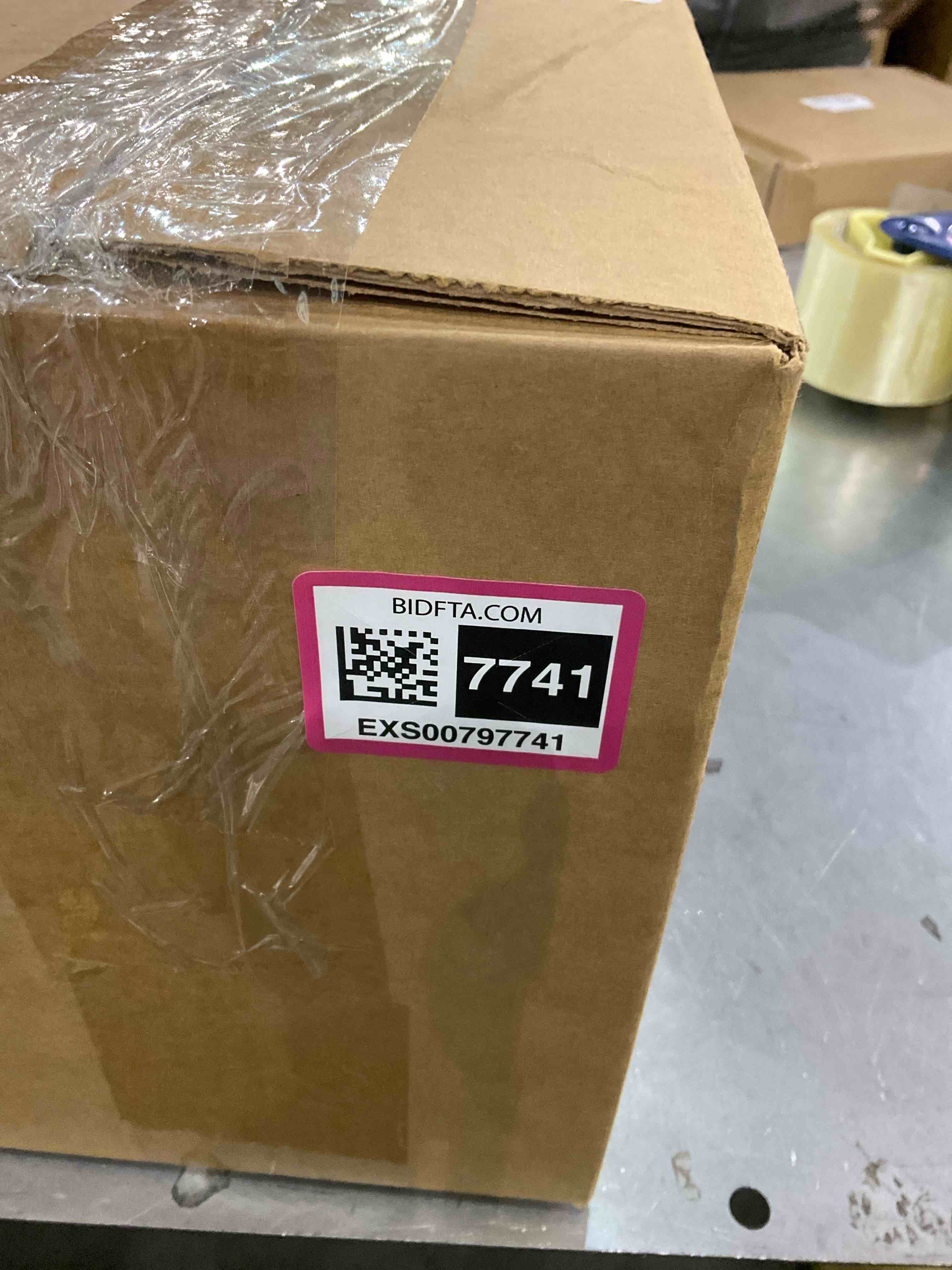 https://s3.amazonaws.com/lotting-images-prod/bidfta/EXS00797741_1700658716684.jpeg
