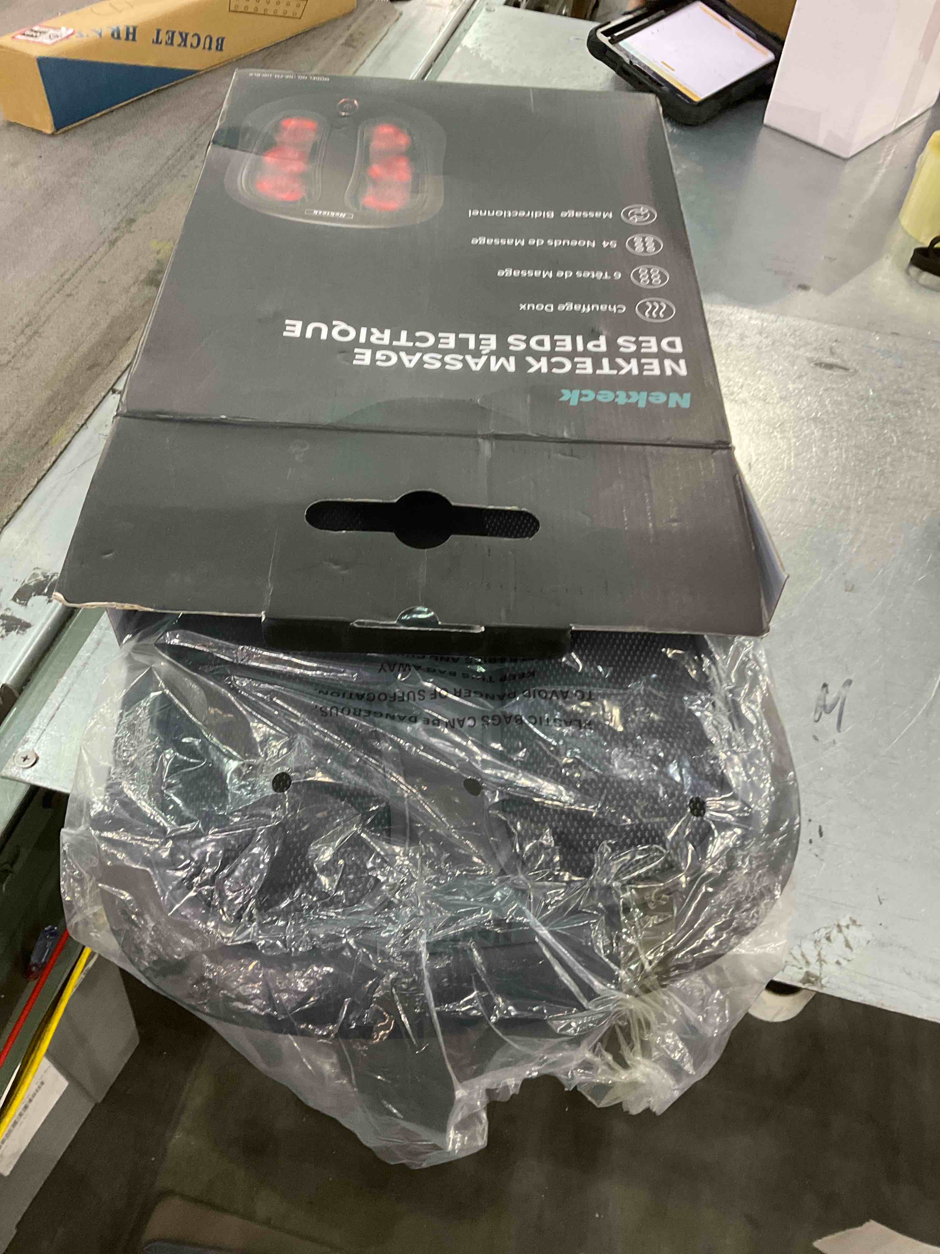 https://s3.amazonaws.com/lotting-images-prod/bidfta/EXS00797894_1701091681849.jpeg