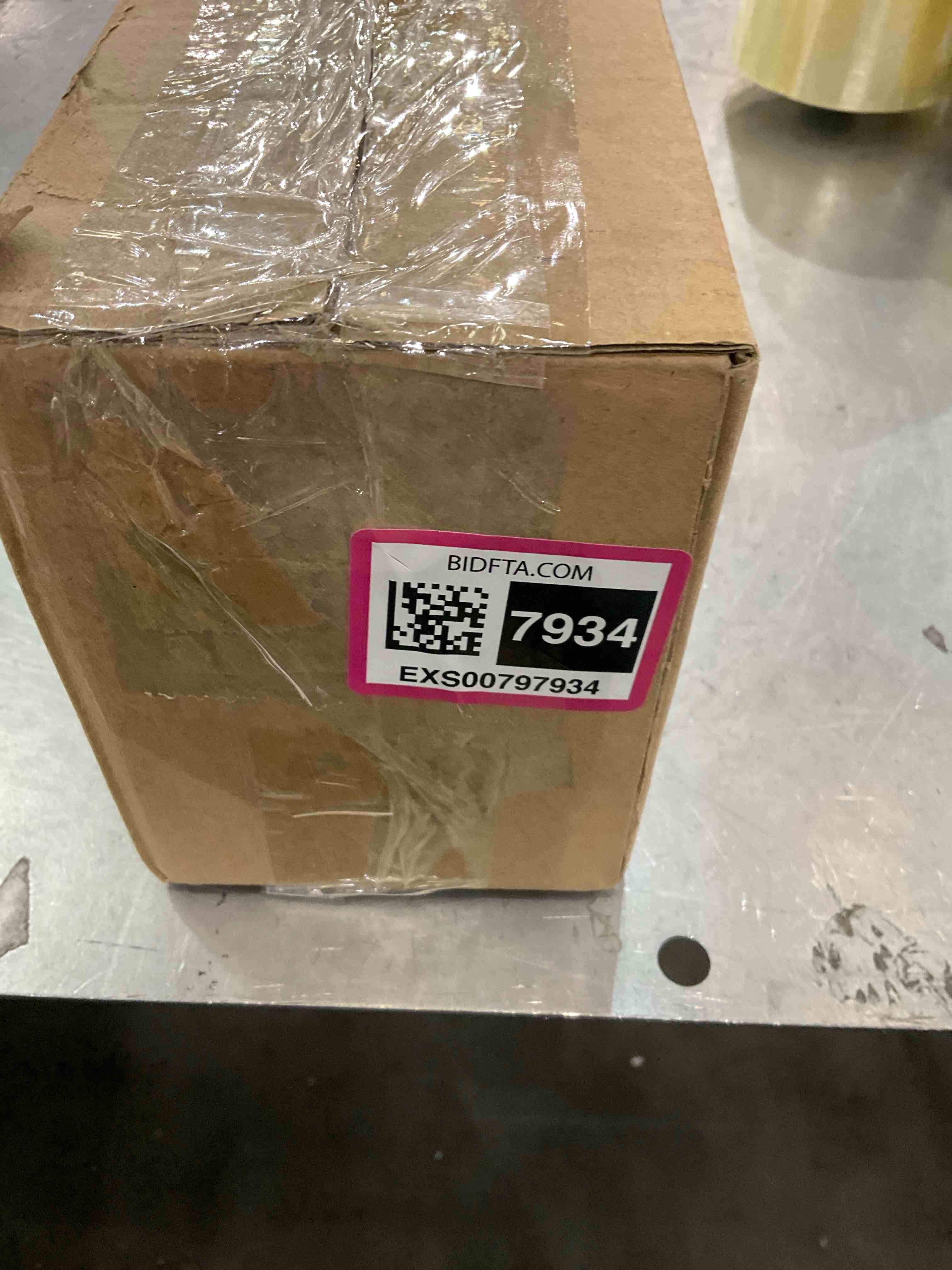https://s3.amazonaws.com/lotting-images-prod/bidfta/EXS00797934_1701097008543.jpeg