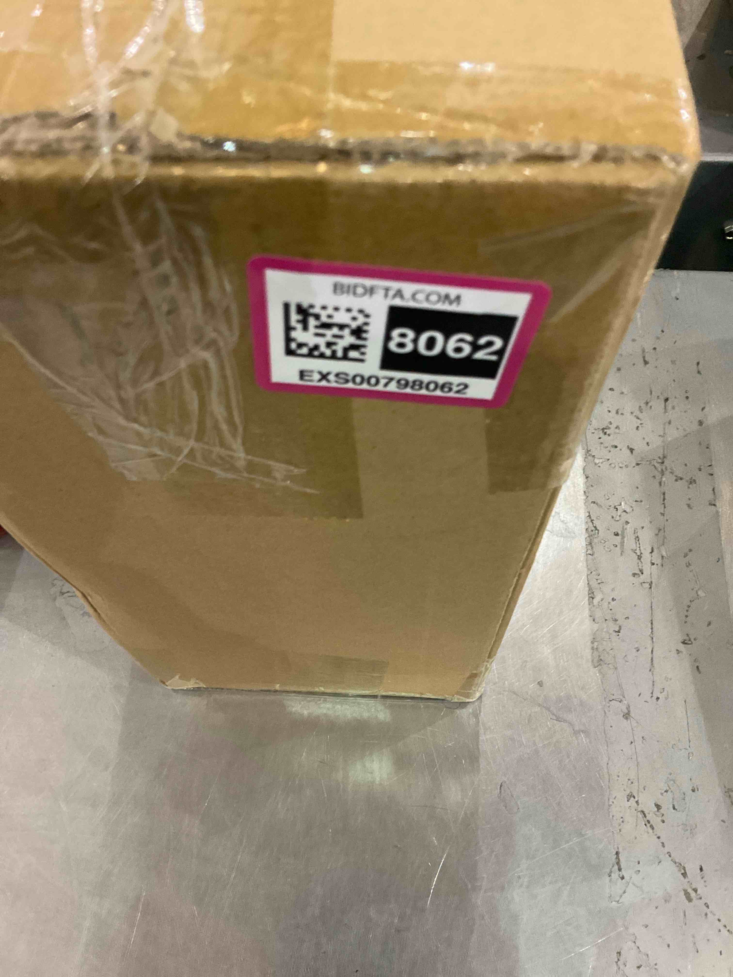 https://s3.amazonaws.com/lotting-images-prod/bidfta/EXS00798062_1701961198701.jpeg