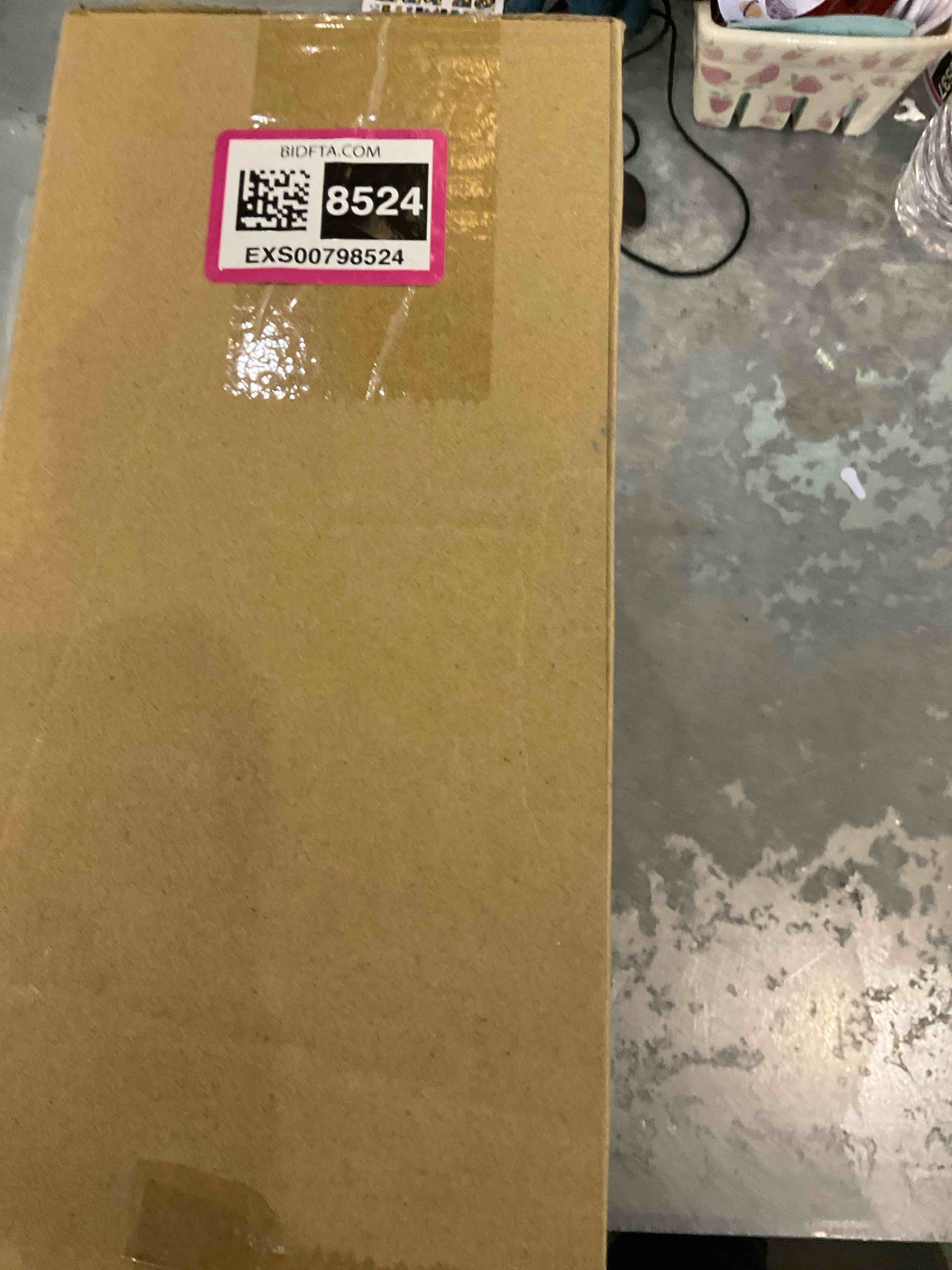 https://s3.amazonaws.com/lotting-images-prod/bidfta/EXS00798524_1701961691931.jpeg