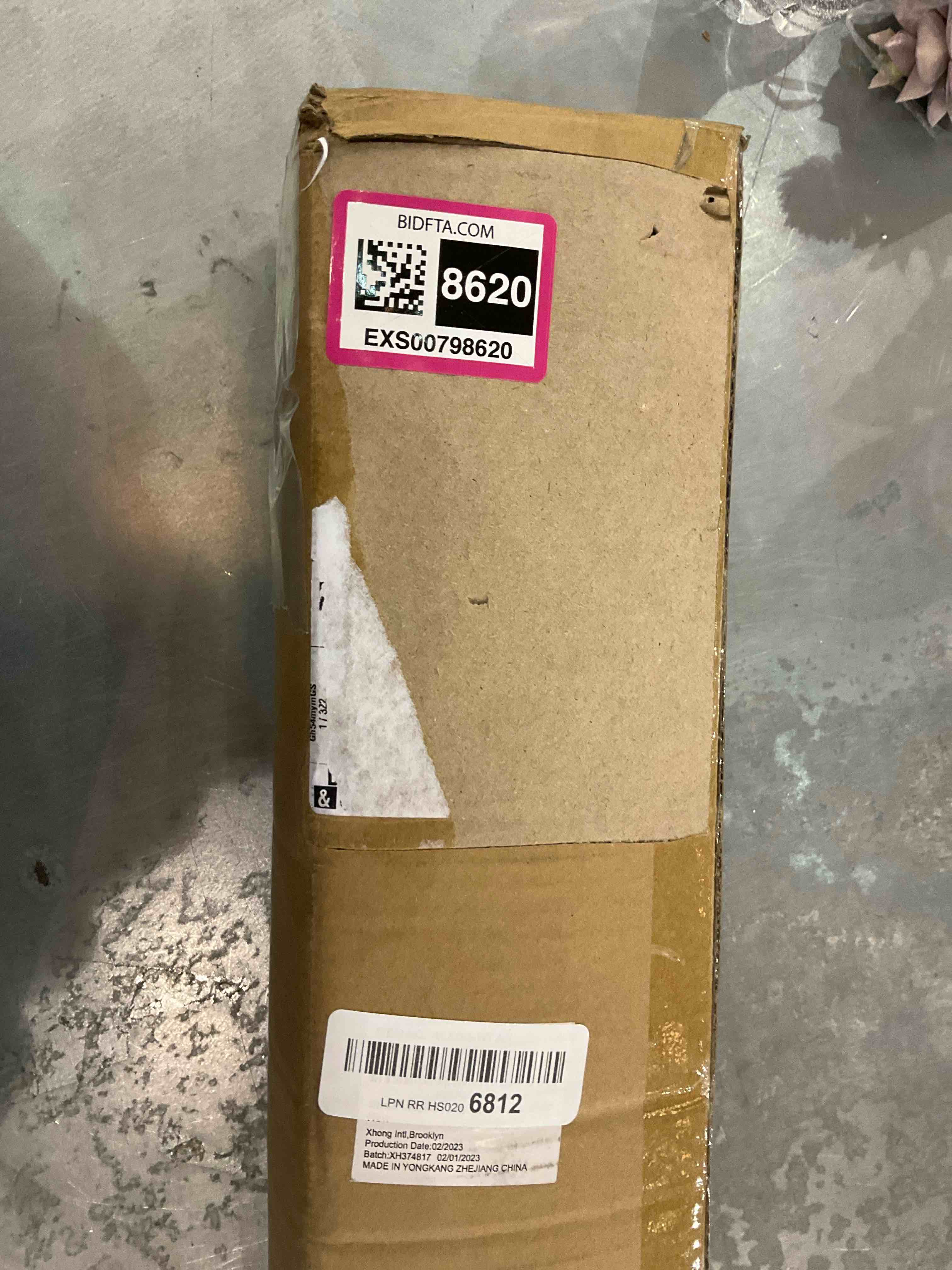 https://s3.amazonaws.com/lotting-images-prod/bidfta/EXS00798620_1701976967874.jpeg