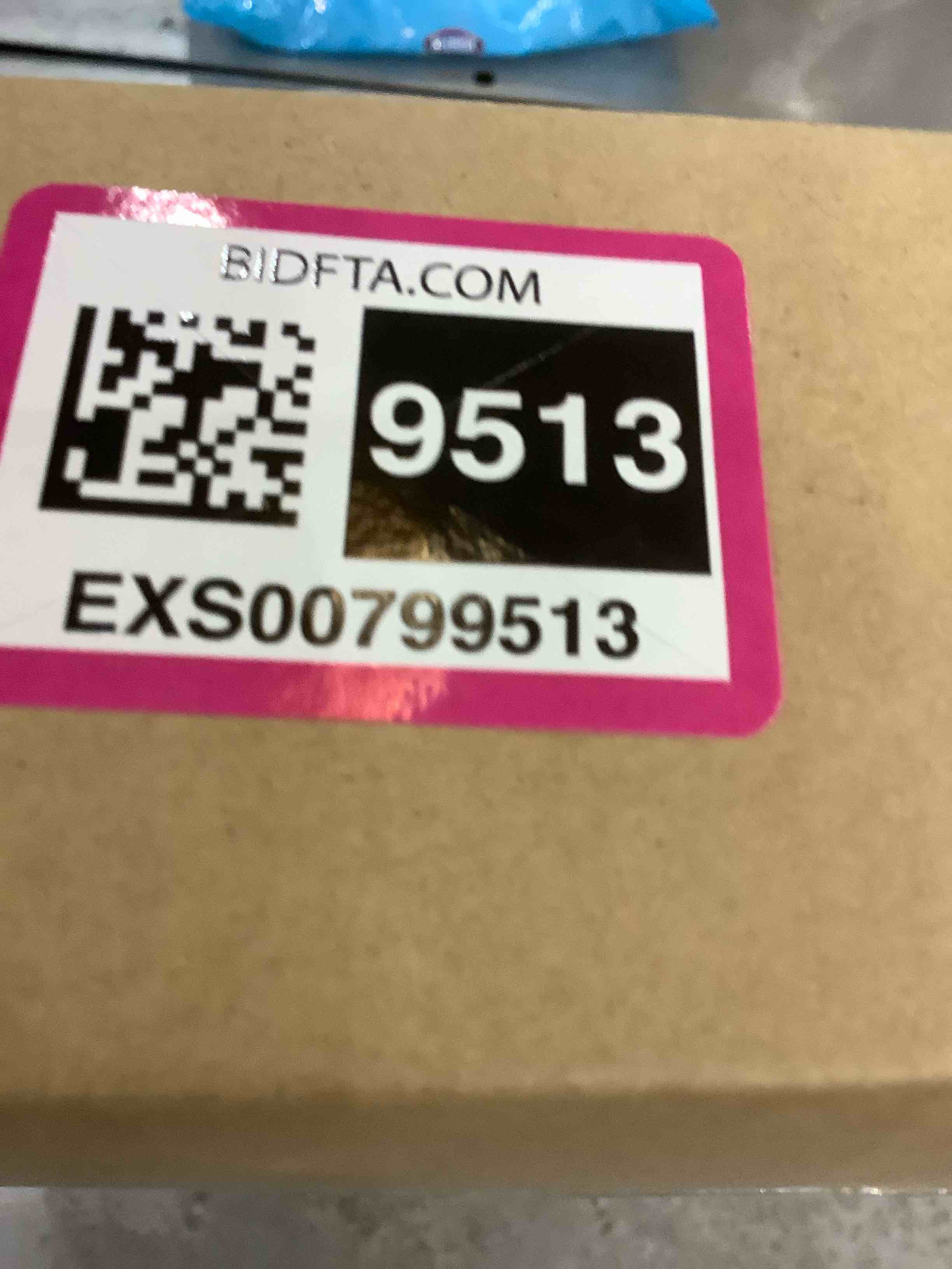 https://s3.amazonaws.com/lotting-images-prod/bidfta/EXS00799513_1701360372492.jpeg