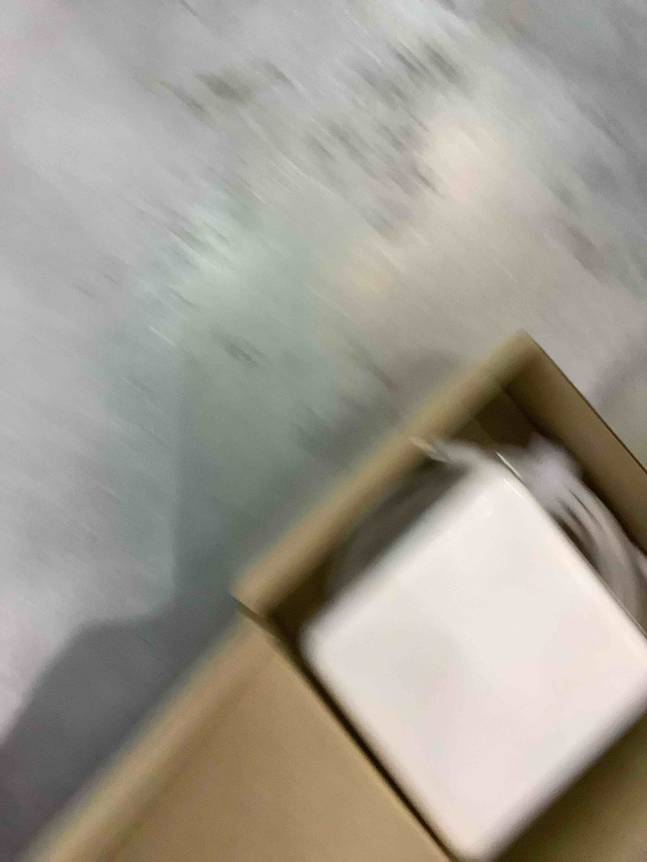 https://s3.amazonaws.com/lotting-images-prod/bidfta/EXS00799957_1701886791508.jpeg