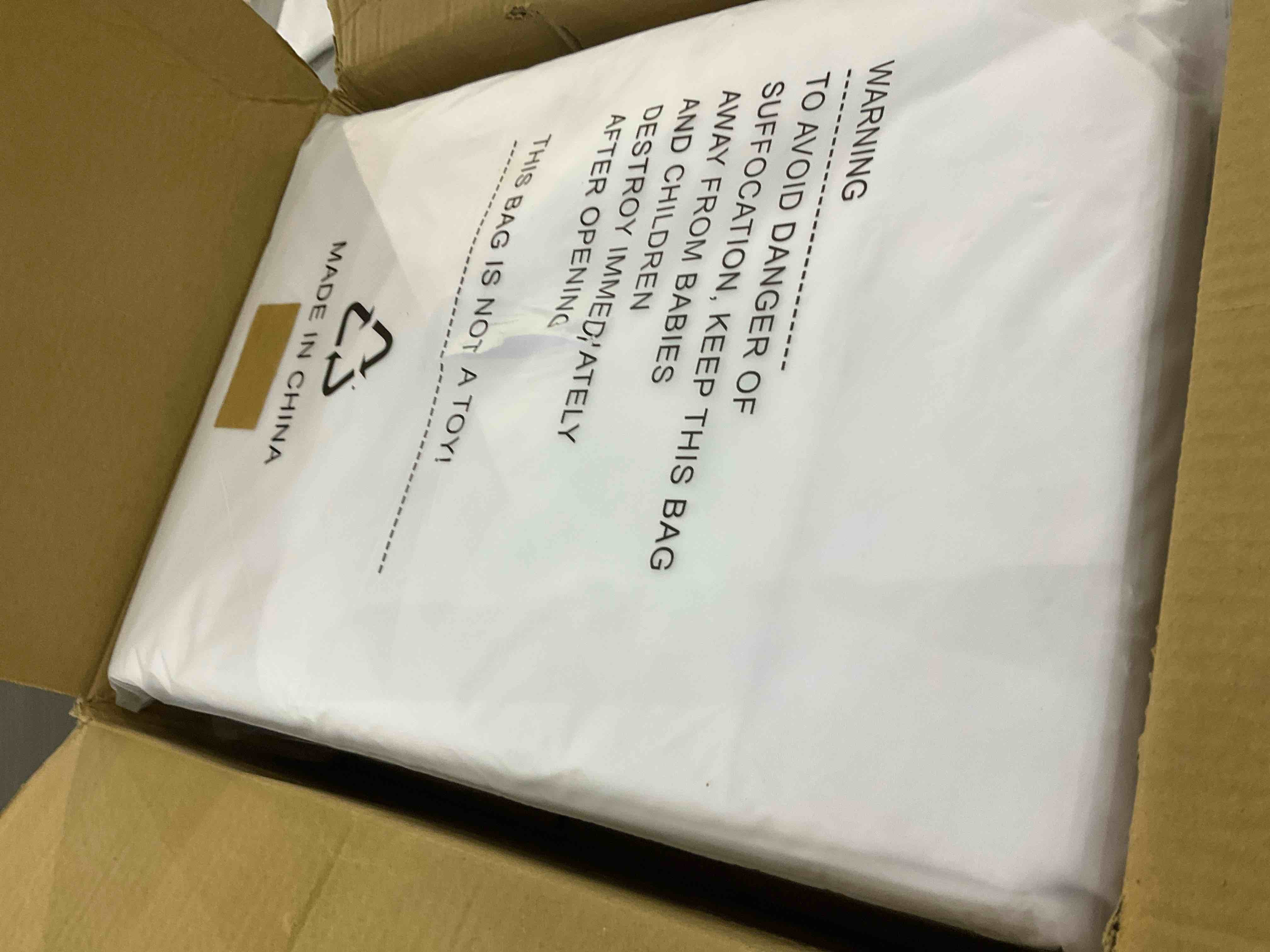 https://s3.amazonaws.com/lotting-images-prod/bidfta/EXS00800422_1700138175638.jpeg