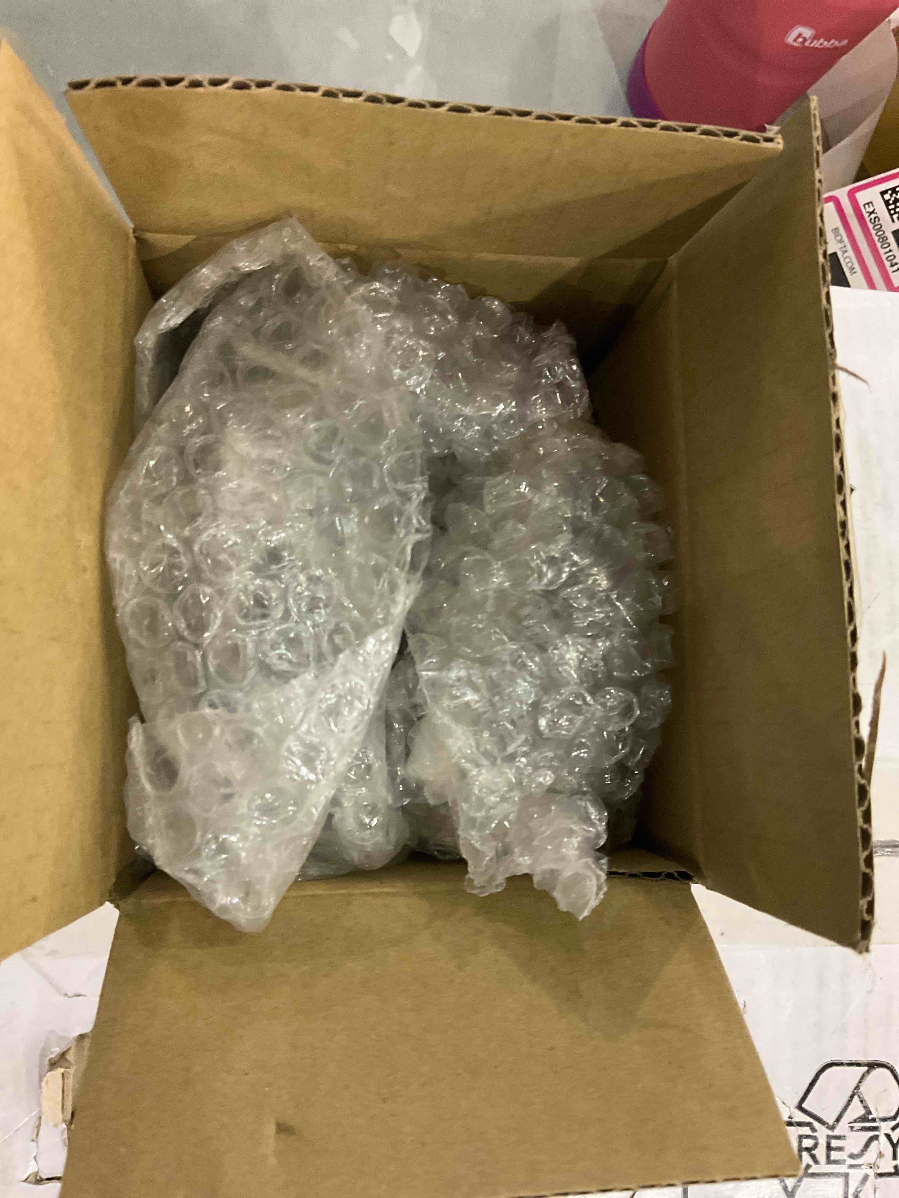https://s3.amazonaws.com/lotting-images-prod/bidfta/EXS00801039_1699559043080.jpeg