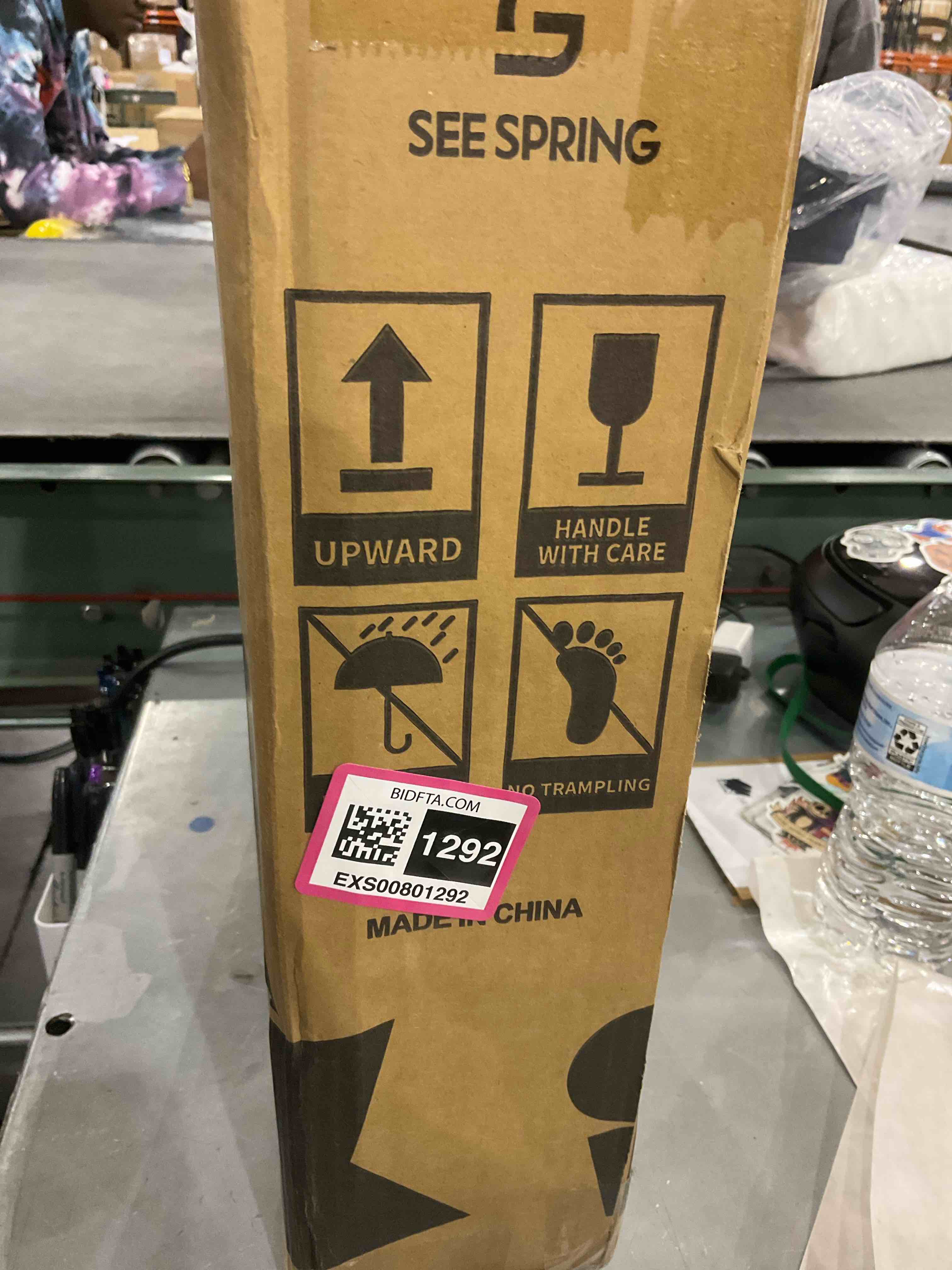 https://s3.amazonaws.com/lotting-images-prod/bidfta/EXS00801292_1699969100803.jpeg