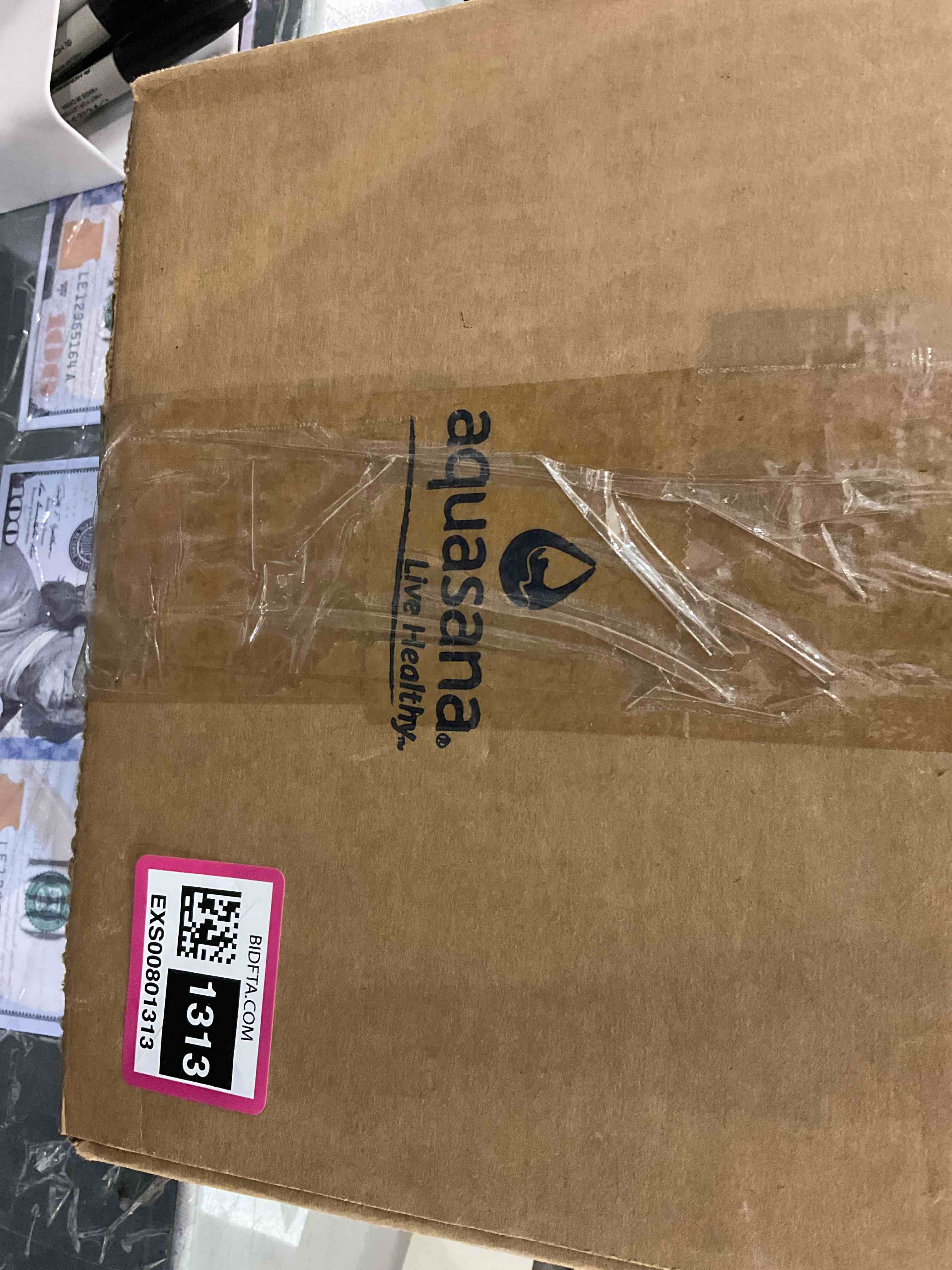 https://s3.amazonaws.com/lotting-images-prod/bidfta/EXS00801313_1699976681591.jpeg