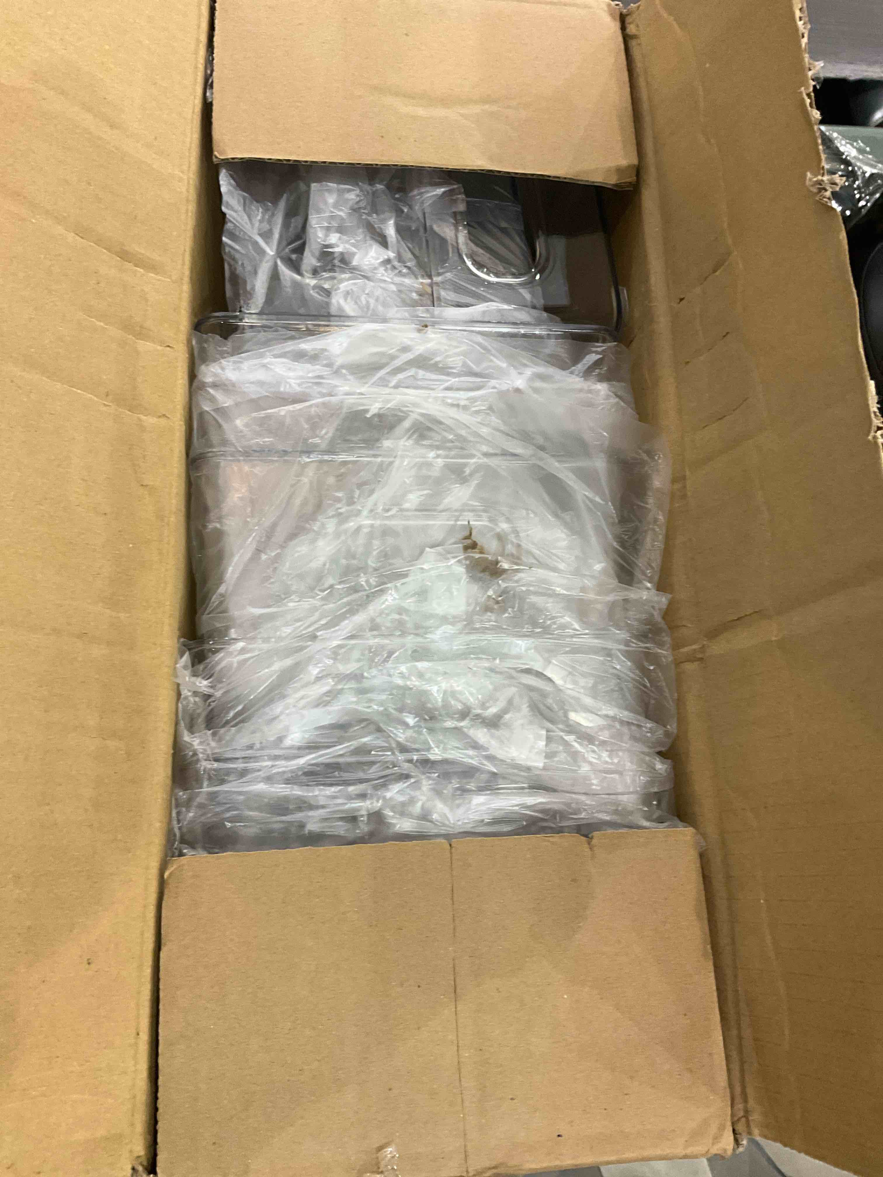 https://s3.amazonaws.com/lotting-images-prod/bidfta/EXS00801372_1699991882037.jpeg