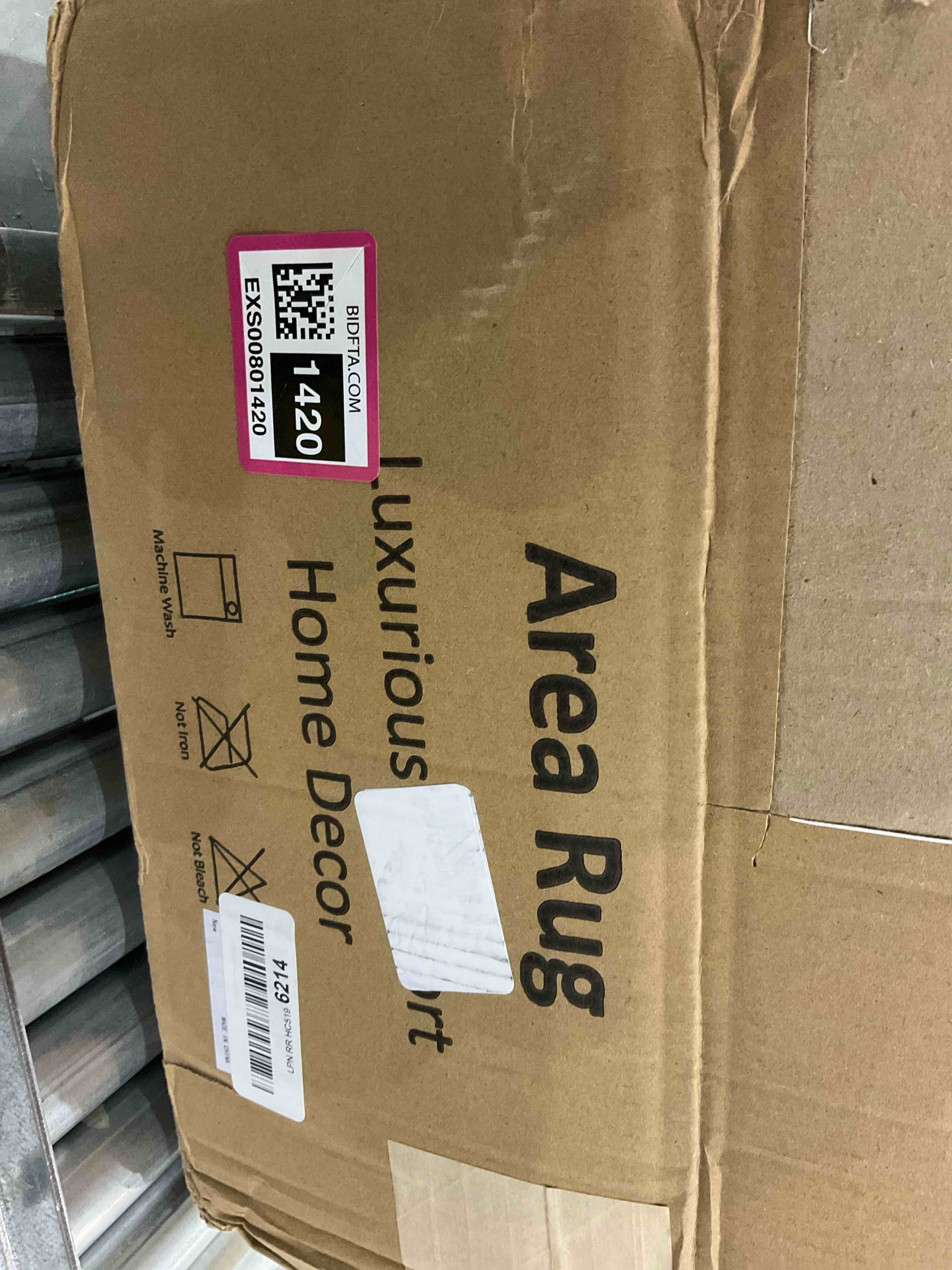 https://s3.amazonaws.com/lotting-images-prod/bidfta/EXS00801420_1700054276706.jpeg