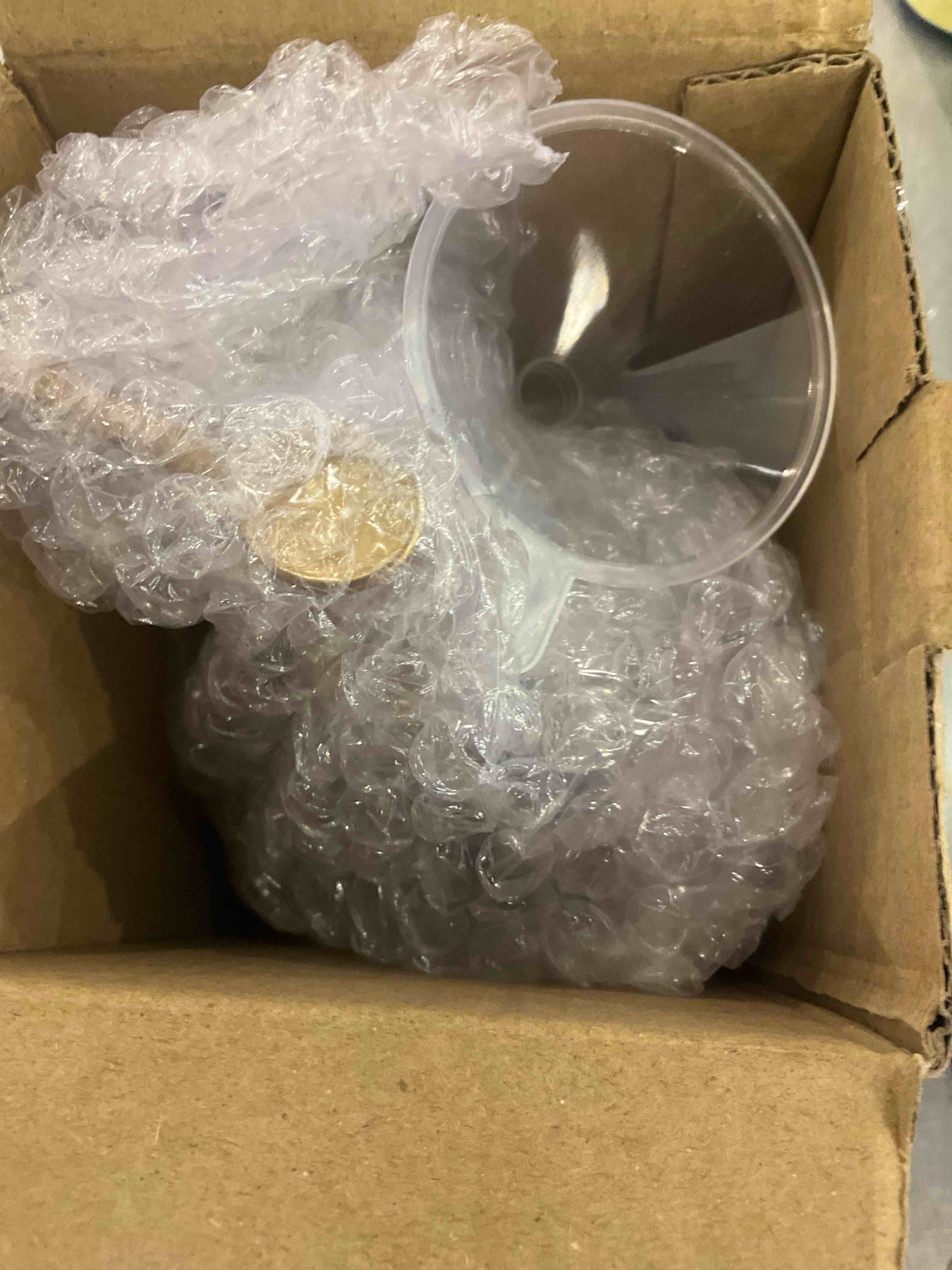 https://s3.amazonaws.com/lotting-images-prod/bidfta/EXS00801575_1699558824009.jpeg
