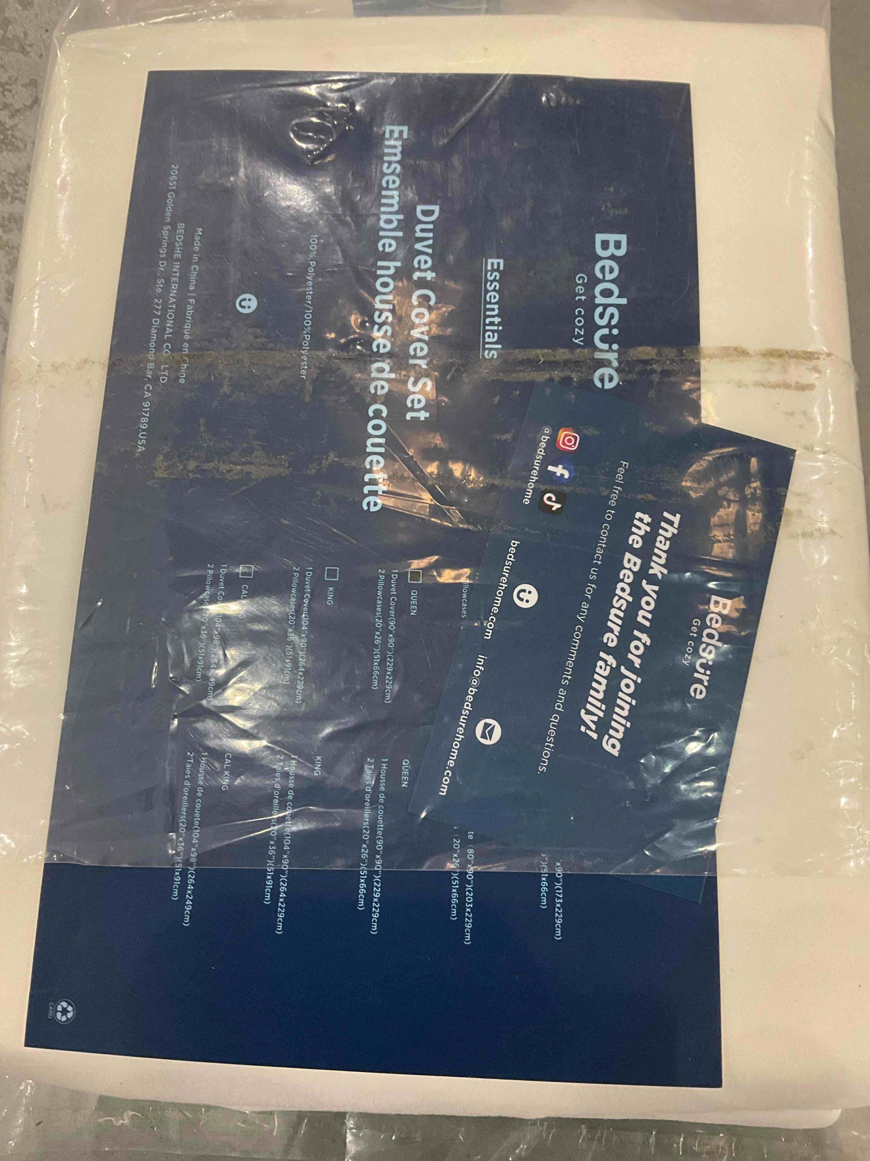 https://s3.amazonaws.com/lotting-images-prod/bidfta/EXS00801680_1699630957211.jpeg