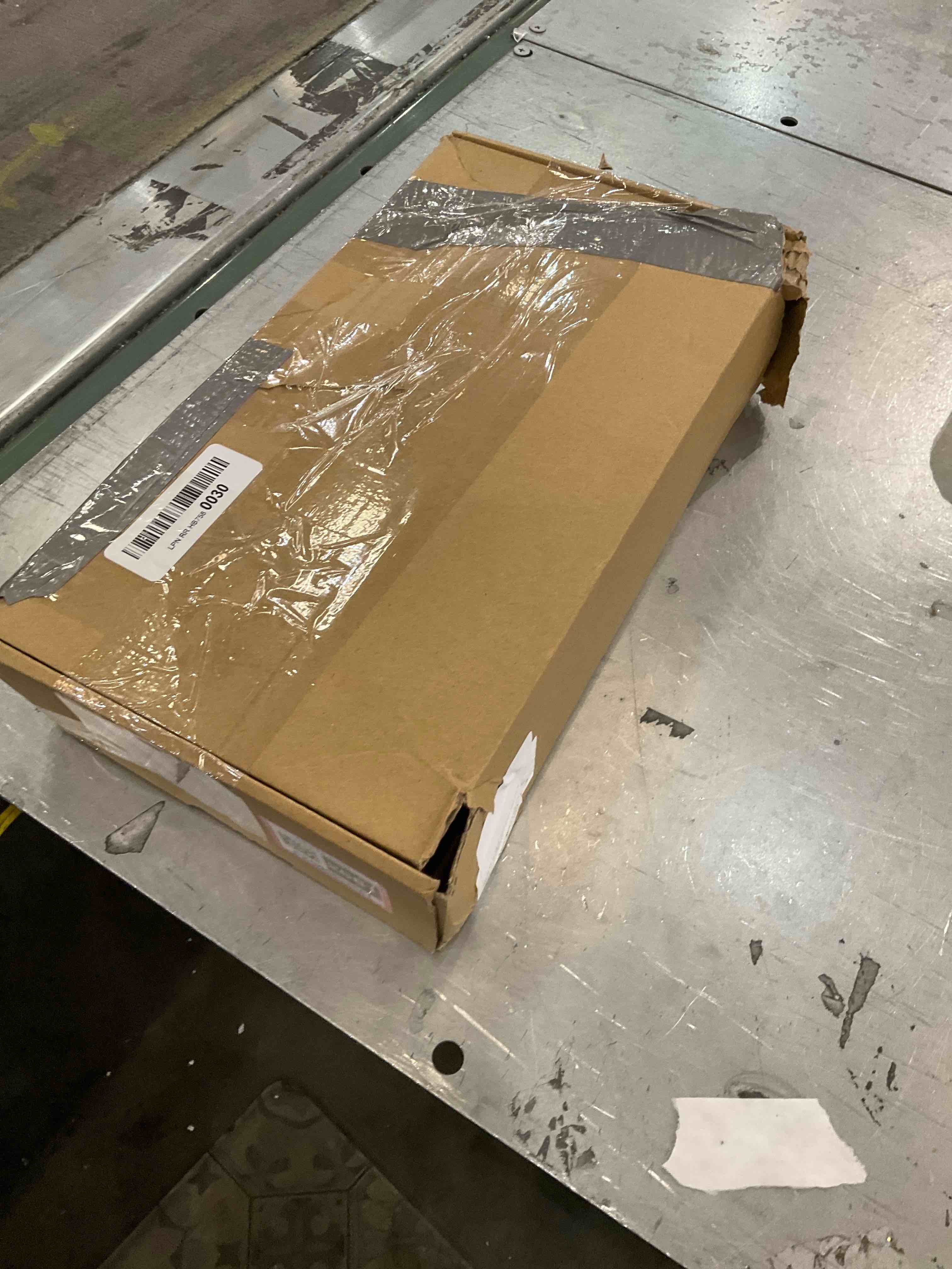 https://s3.amazonaws.com/lotting-images-prod/bidfta/EXS00802681_1699456984302.jpeg