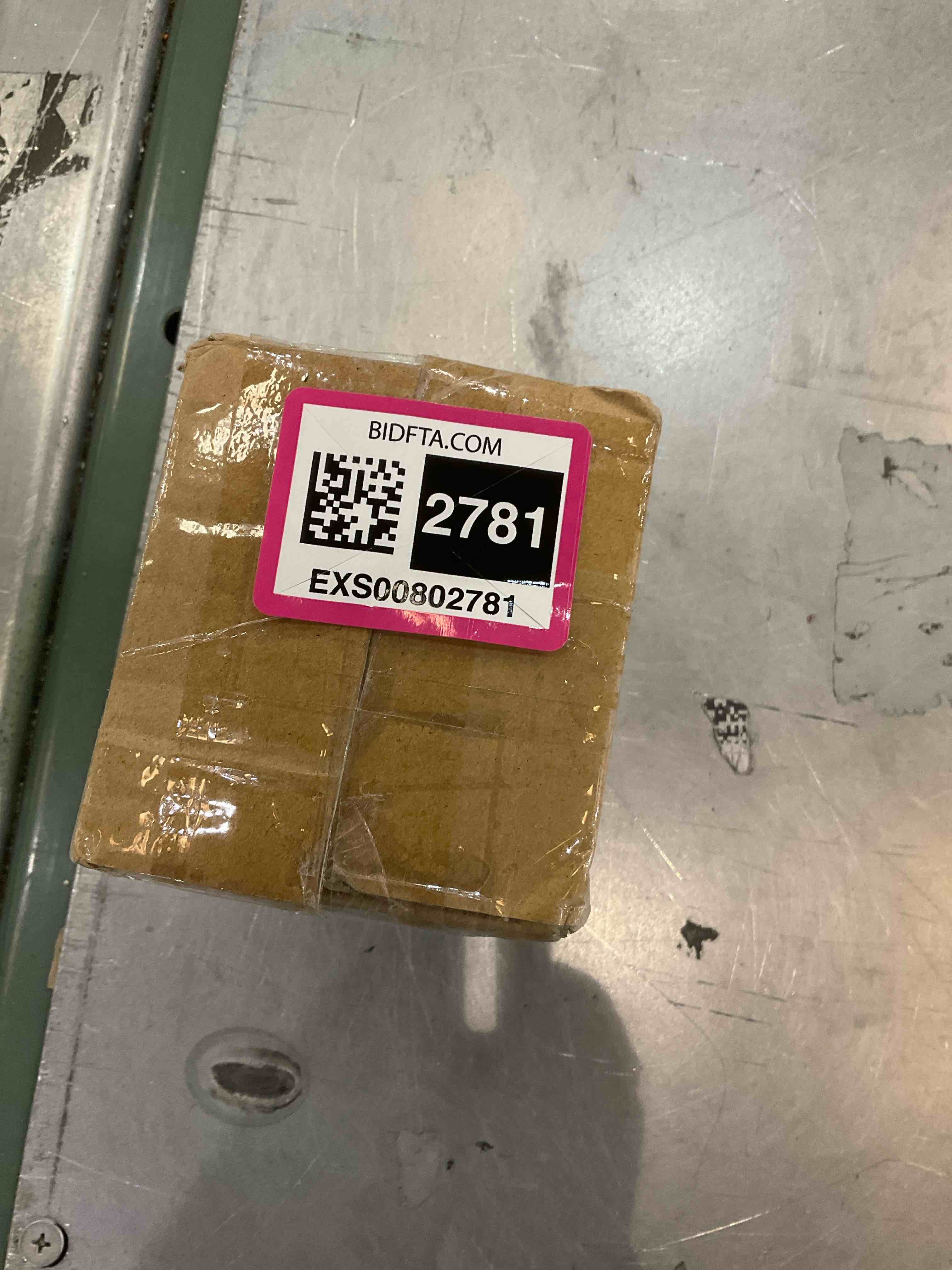 https://s3.amazonaws.com/lotting-images-prod/bidfta/EXS00802781_1699472923163.jpeg
