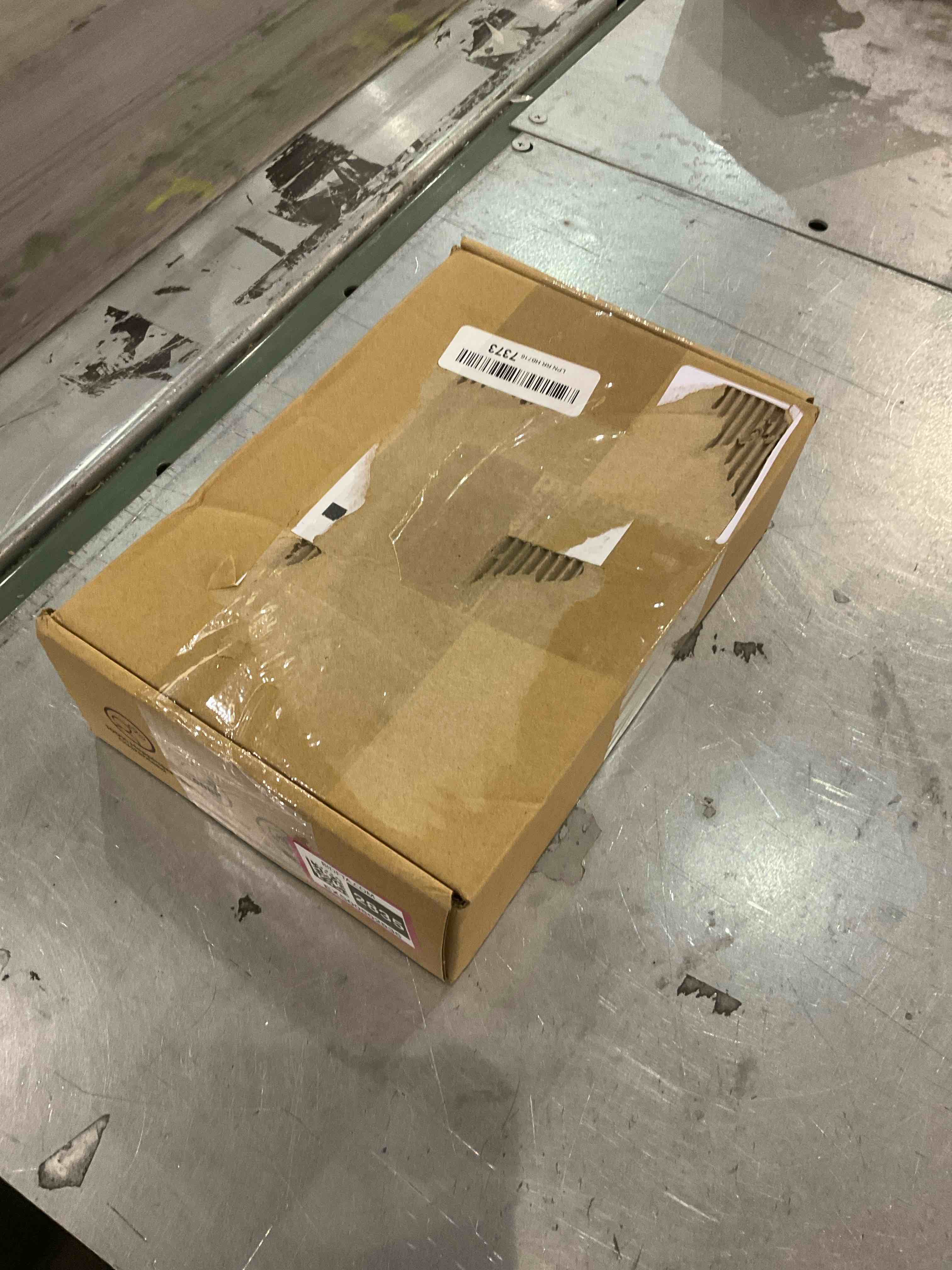 https://s3.amazonaws.com/lotting-images-prod/bidfta/EXS00802835_1699535803786.jpeg